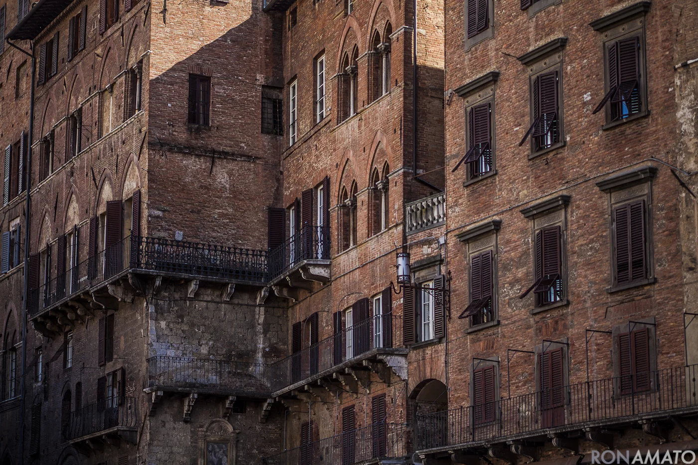 Italy_2011_1983.jpg