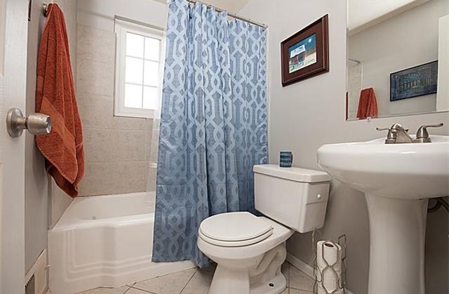bathroom.jpeg