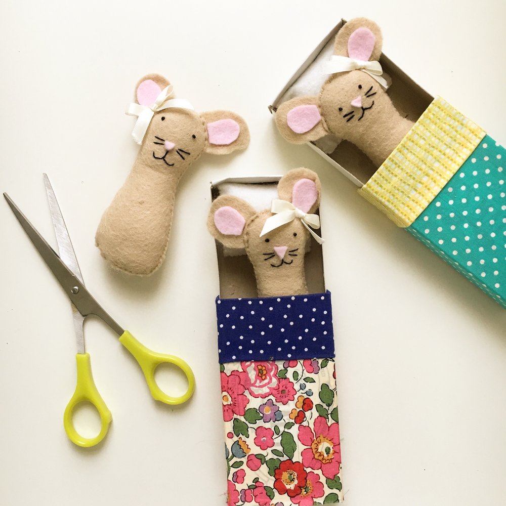 kids+sewing+classes+making+mice+in+matchbox+beds.jpeg