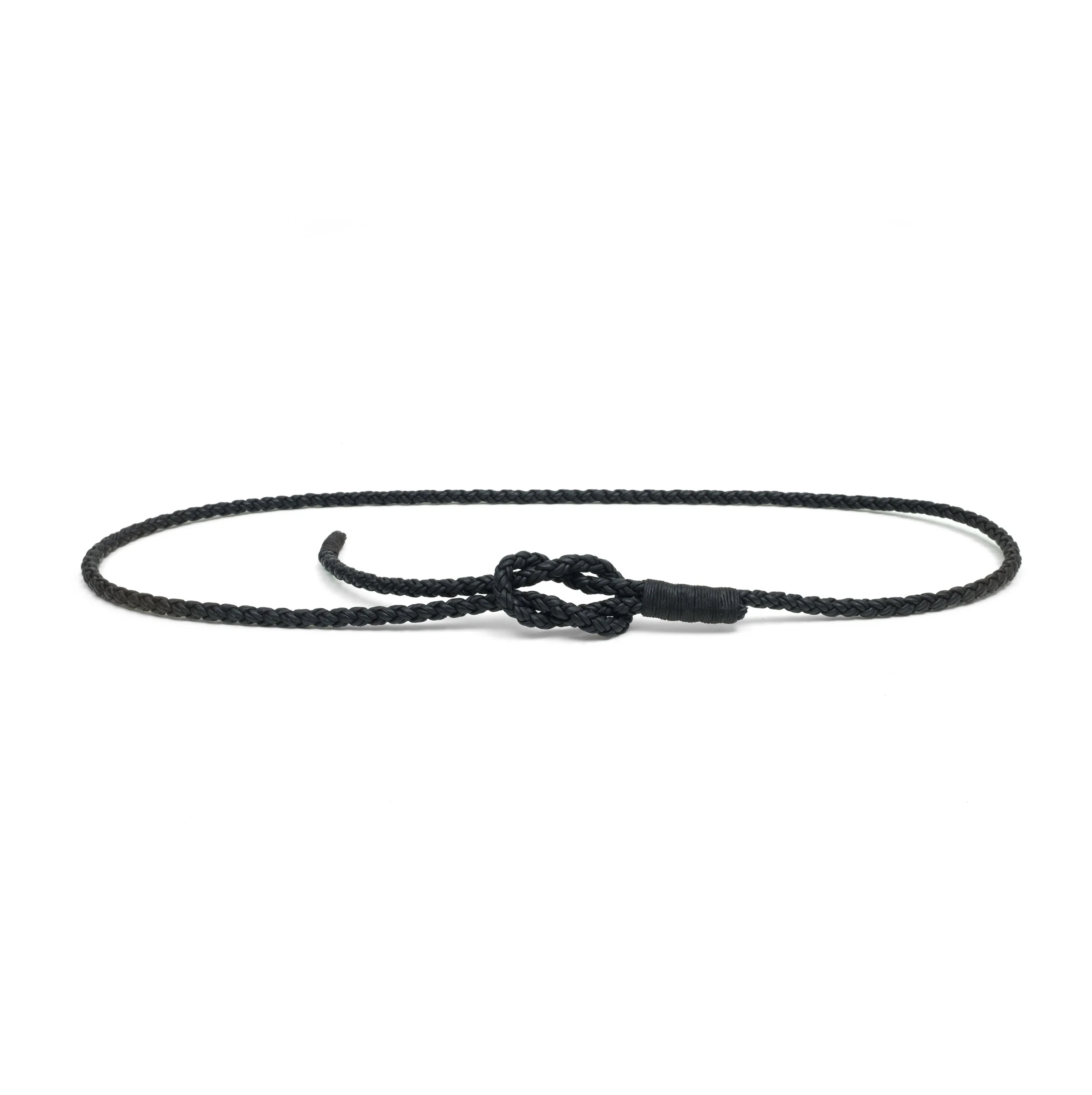 Knot_Black_1.jpg