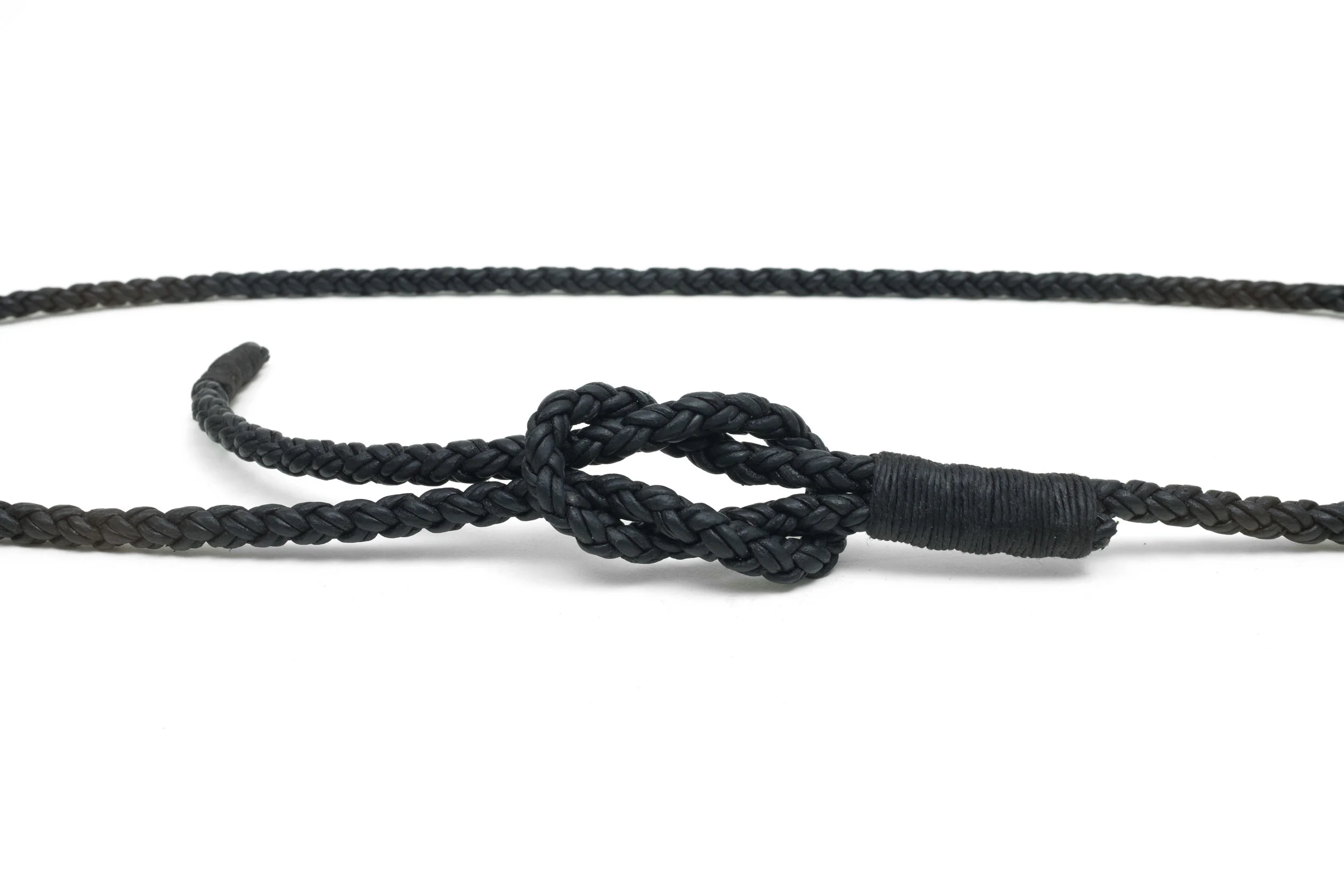 Knot_Black_2.jpg