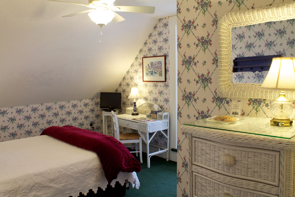 Tower Room at the Willard Street Inn