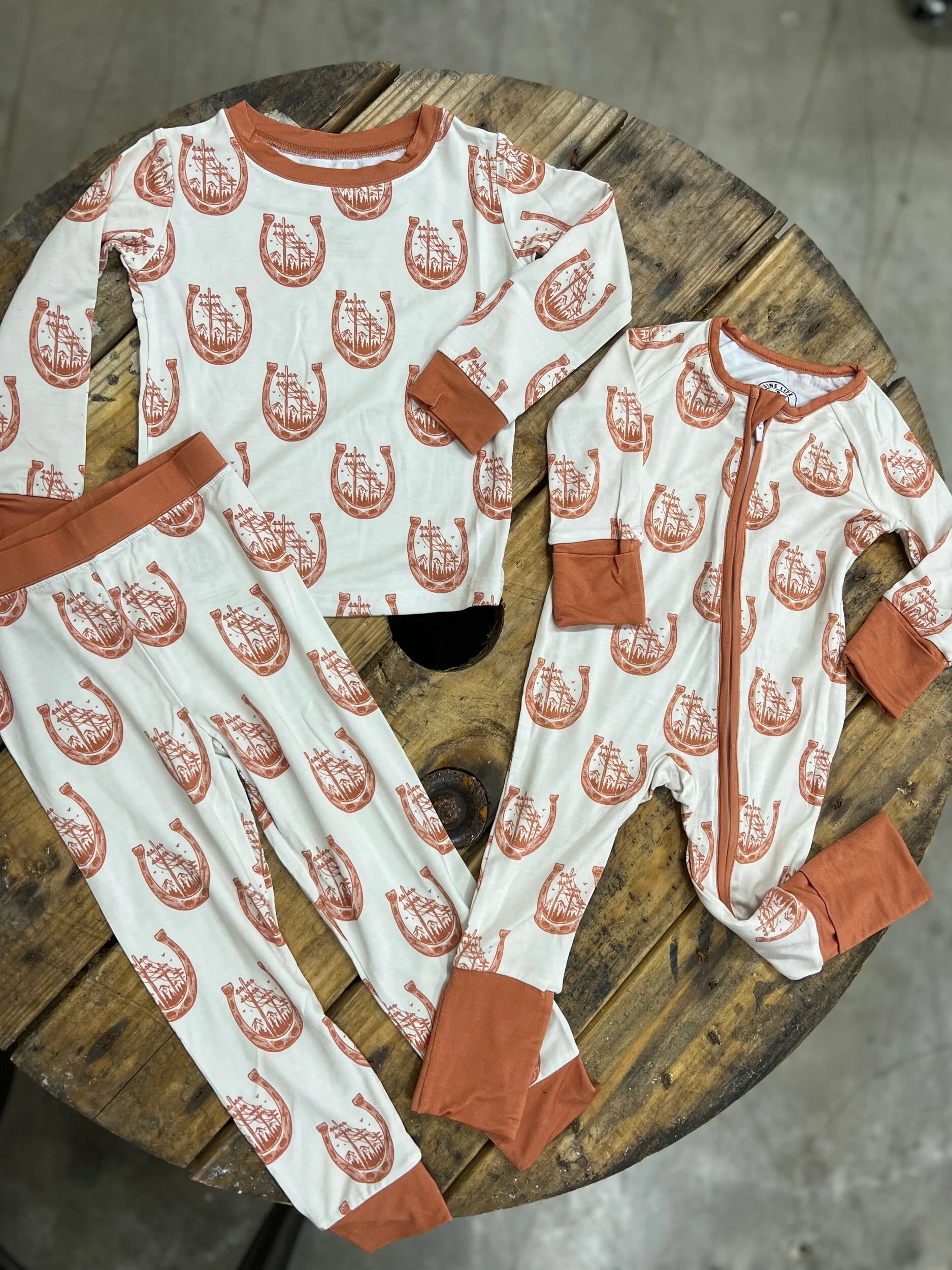 D3AD0FC2-82AF-4FFE-8739-39695BA75DF1