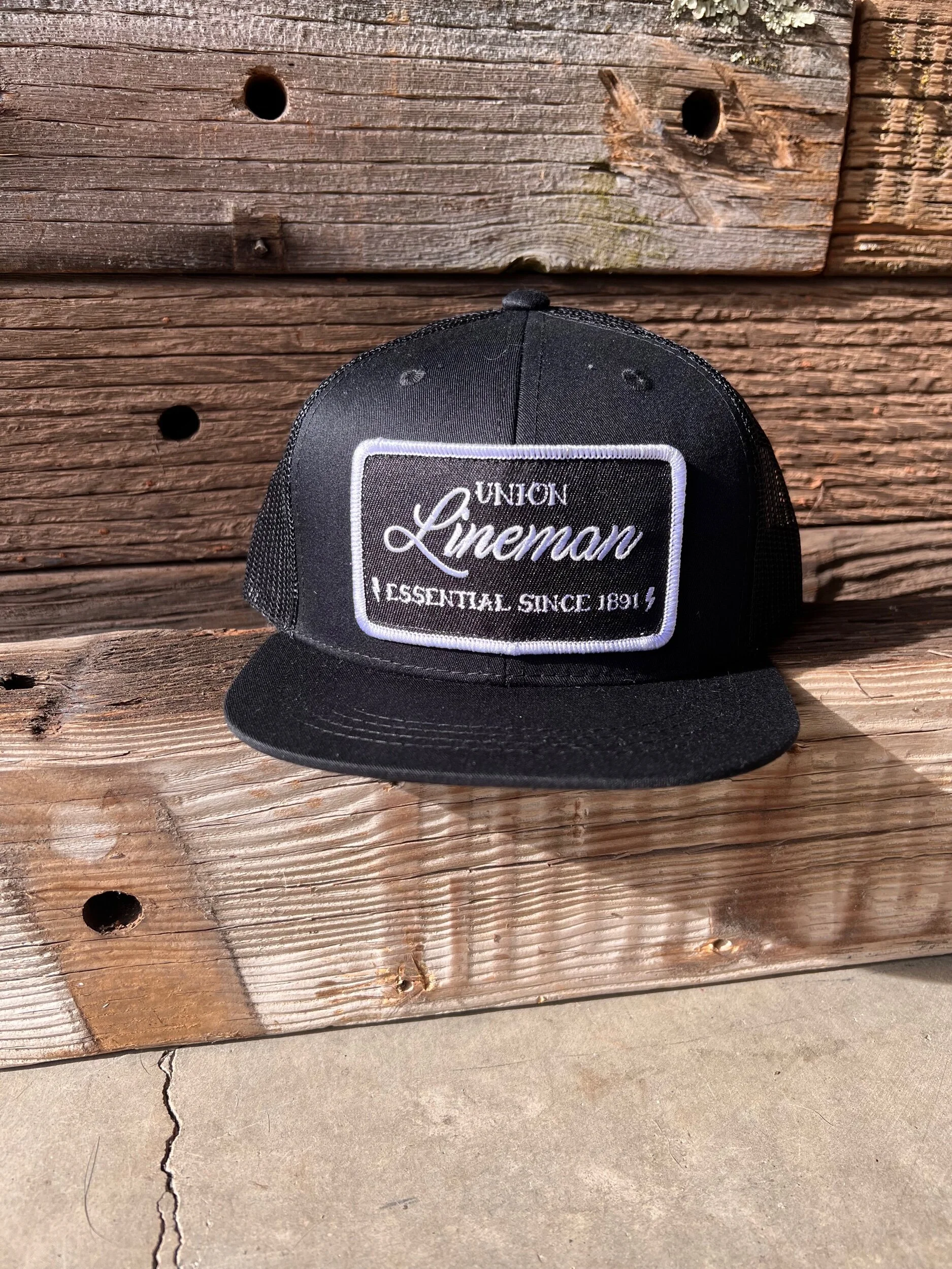 4E37877F-700B-49F5-B85E-071A4C26E5E8