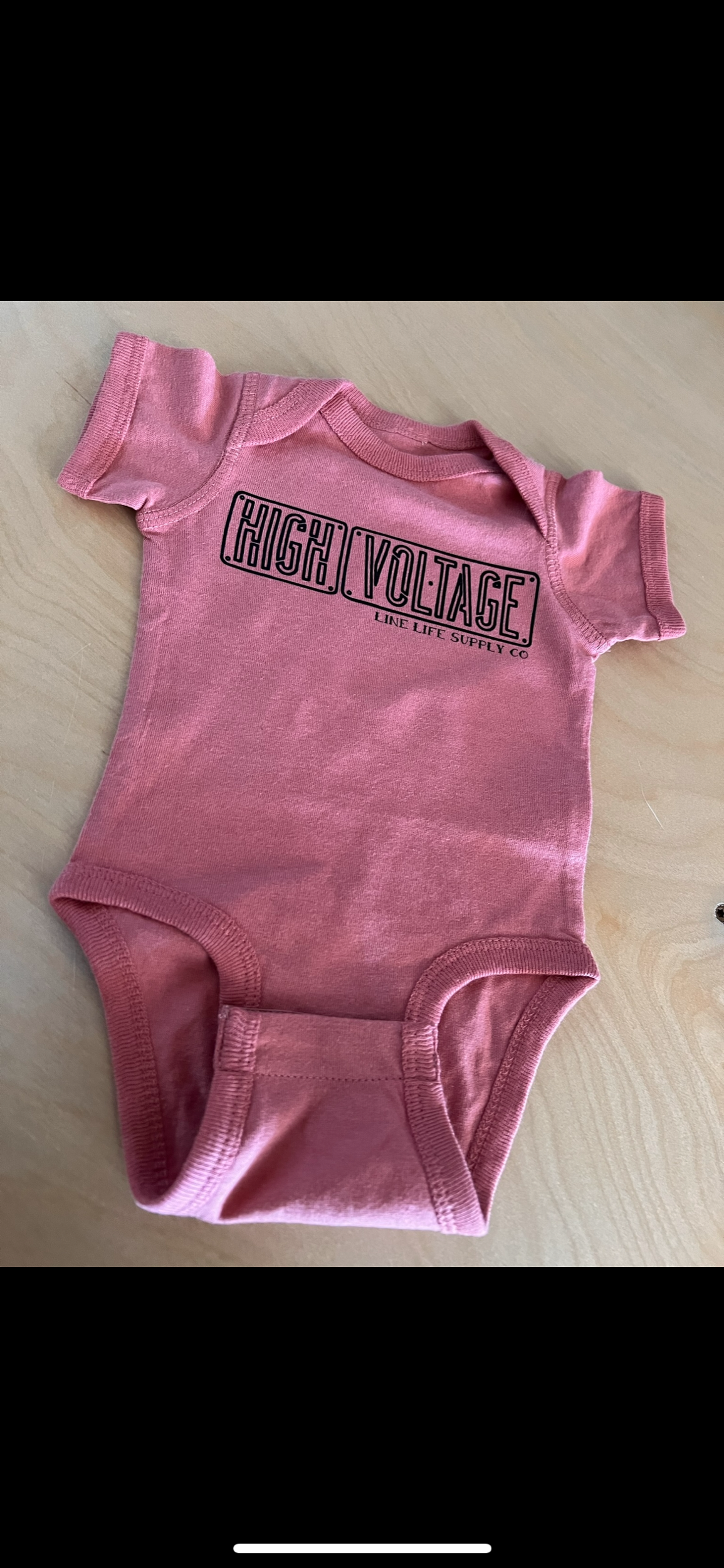 B8FDA263-BDD7-49F3-A726-604F860ADB0D