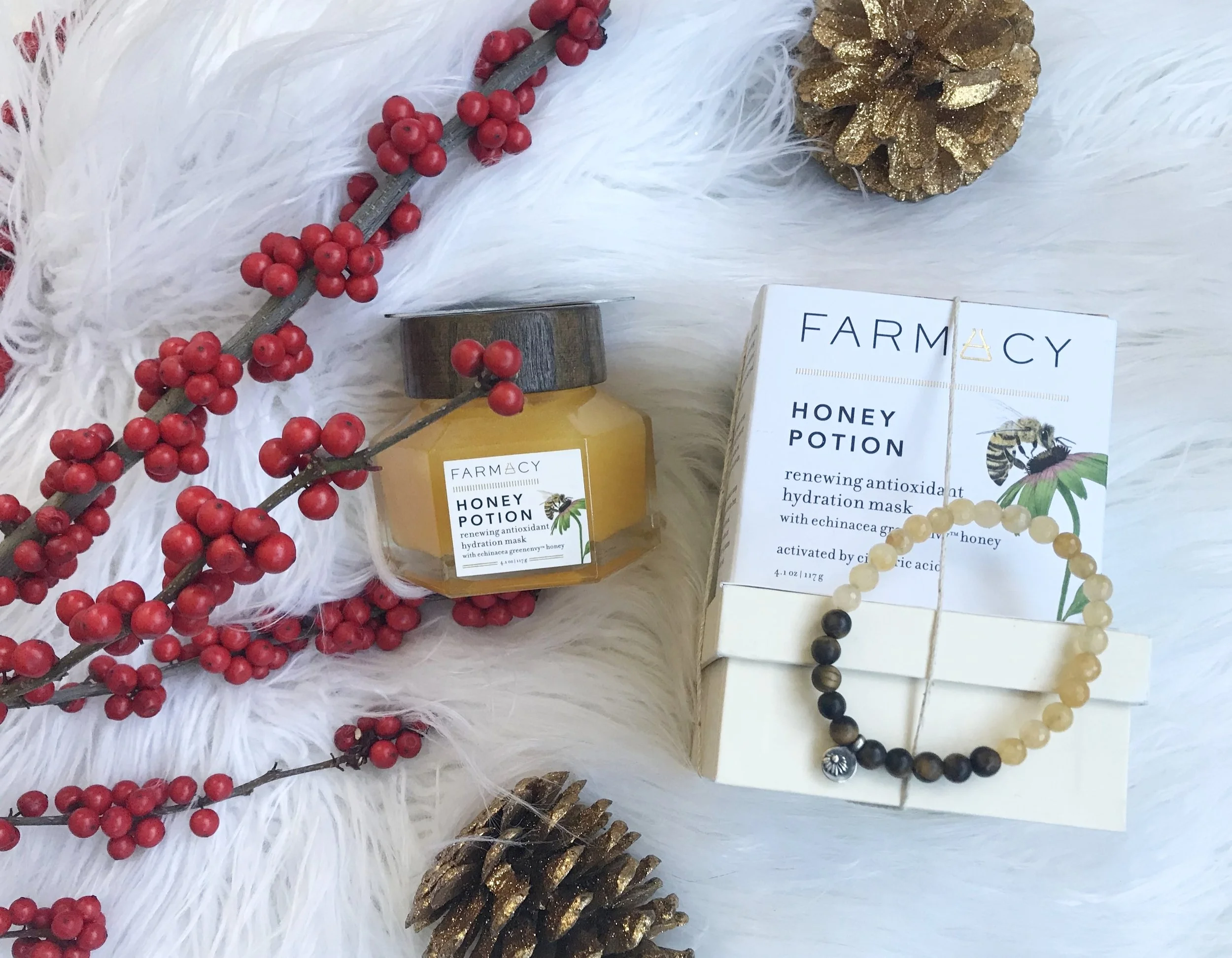 14 Holiday Gifts That Give Back