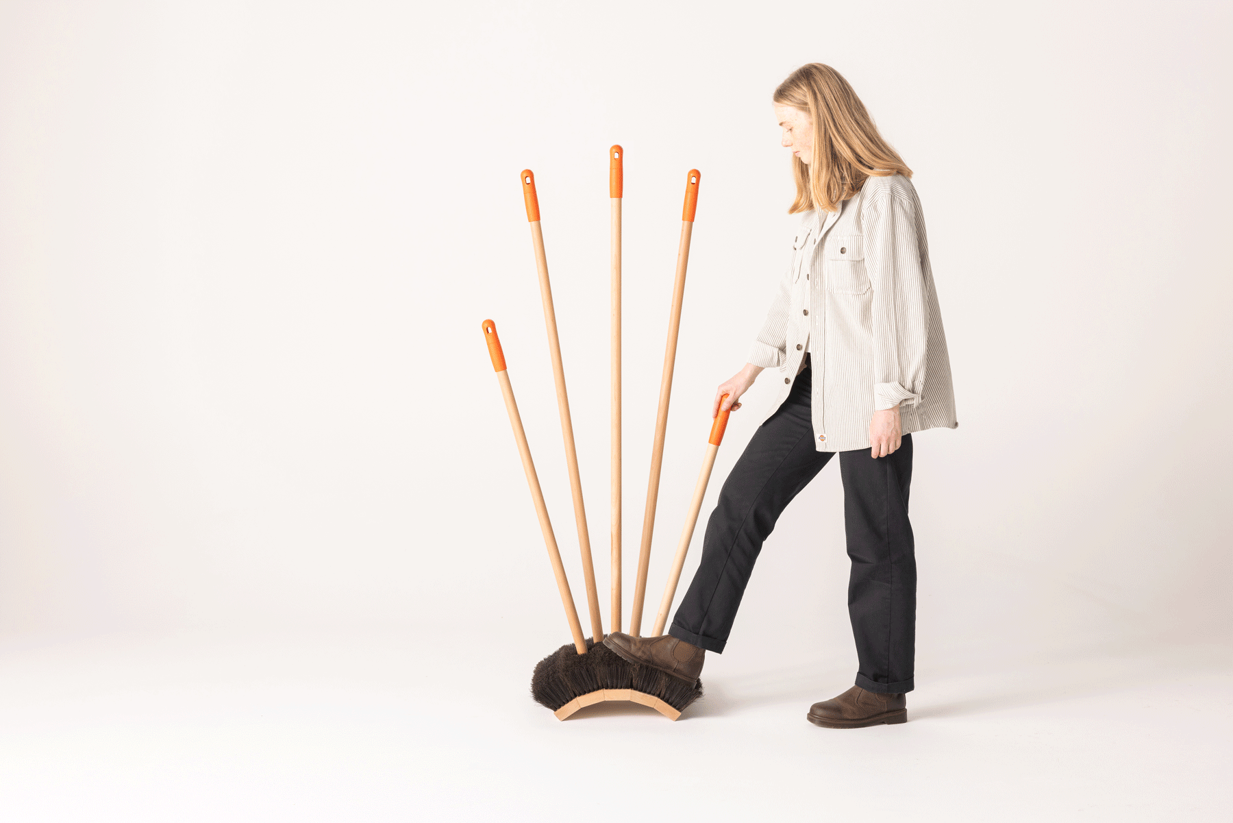 Broom-GIF-3.gif