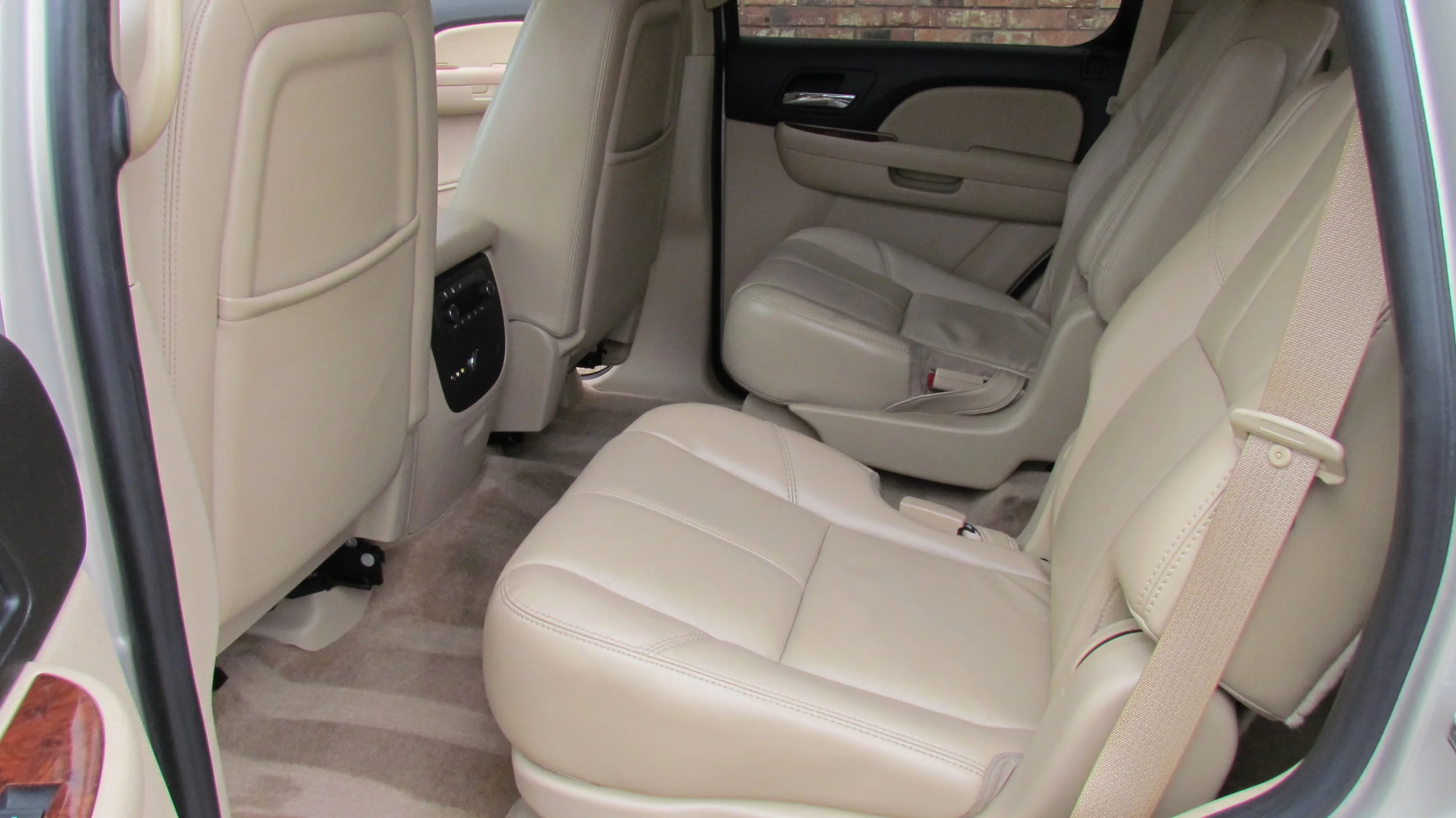Chevy Tahoe (Interior Slate)