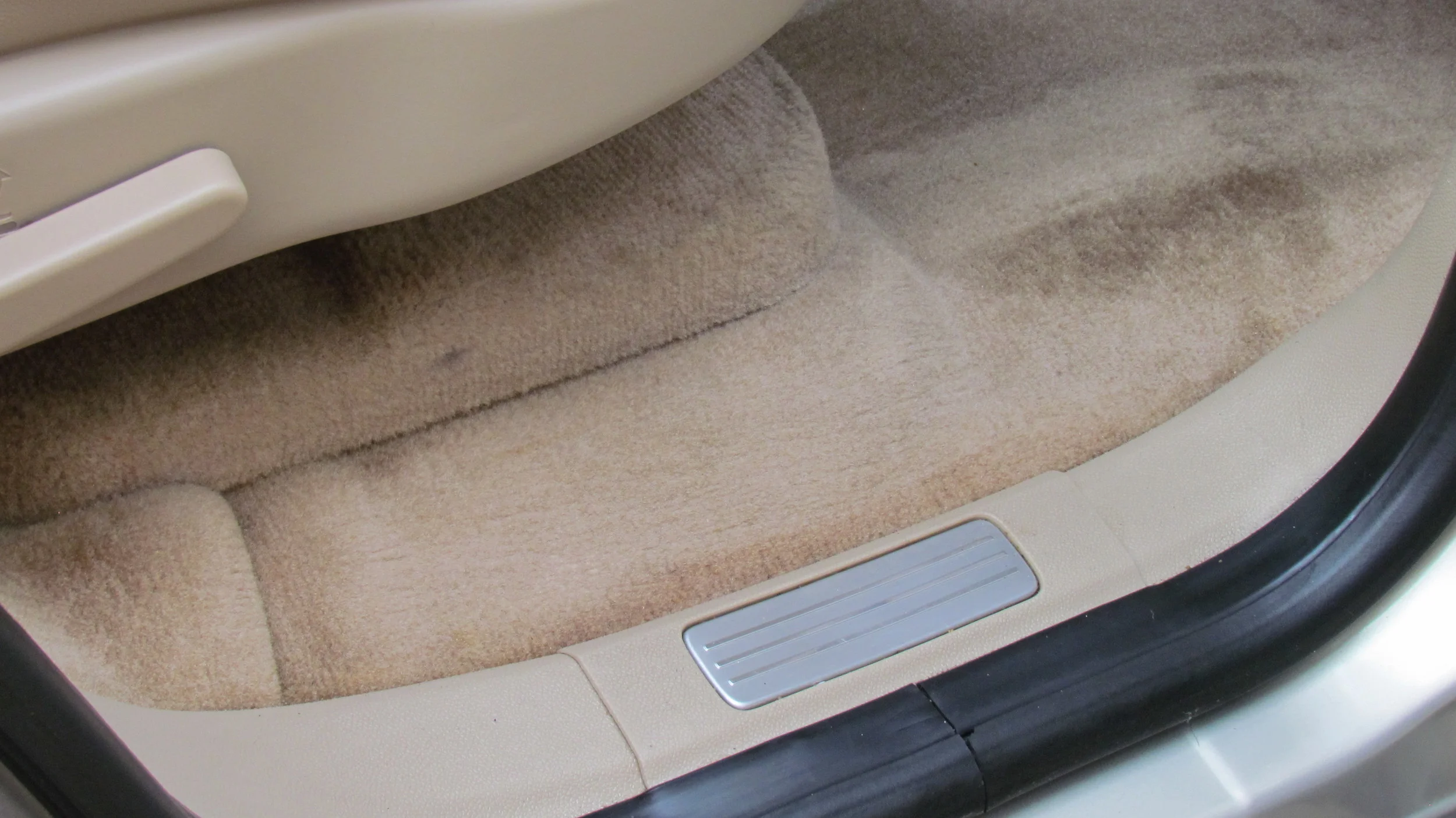 Chevy Tahoe (Interior Slate)