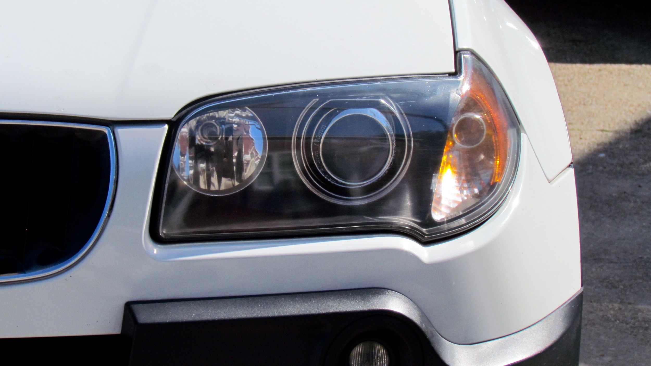 BMW X5 (Headlight Restoration)