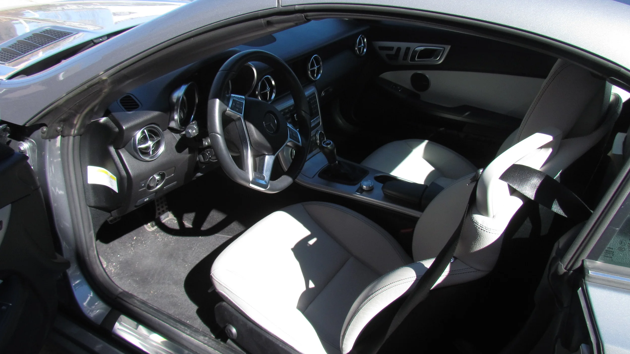 Mercedes-Benz SLK 250 (Platinum Slate)