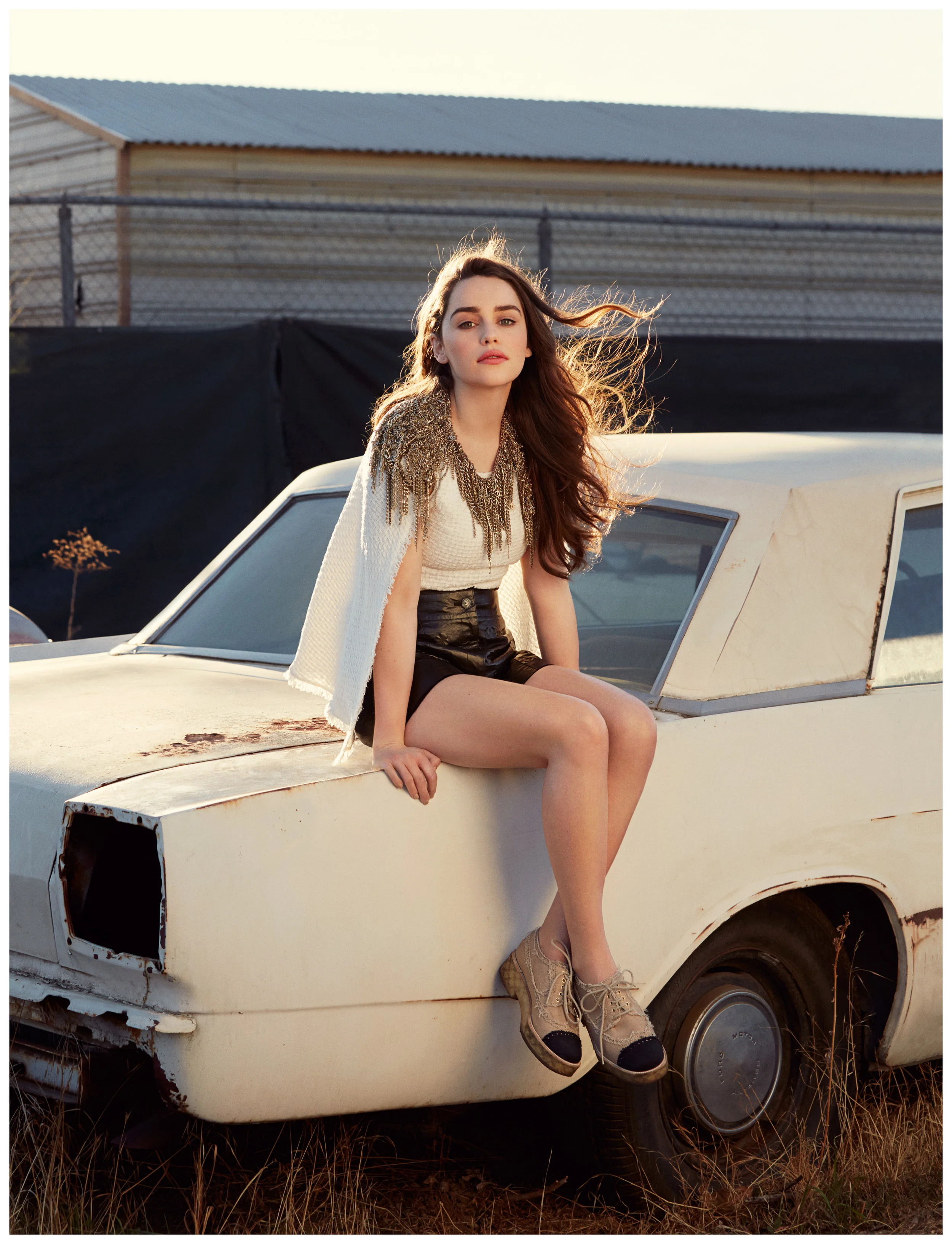EMILIA_CLARKE_GLAMOUR_05-thumb.jpg