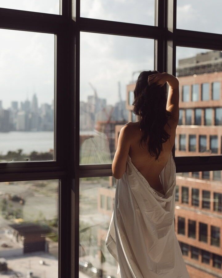 Availability notice! 📆⁣
⁣
It's not surprising that weekend shoots book up fast. As of today, my next available Saturday shoot is in NOVEMBER. The only exception to this is my upcoming event with @sugarcookiesnyc: August 4-6 we will be hosting a week