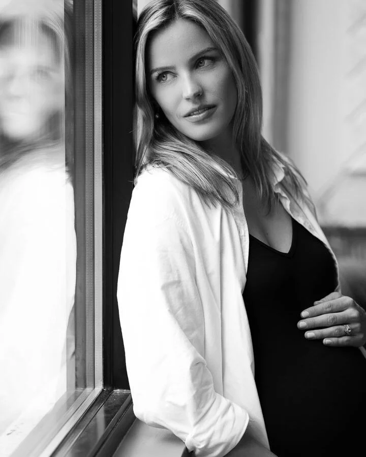 This beauty recently welcomed her 2nd baby into the world. Join me in sending her and her family big congratulations! 🌟⁣
⁣
#brooklynboudoir #portraits_ig #⁣
#bestportraits #portraitmood #bestphotogram_portraits #portraiture #nycphotographer #motherh