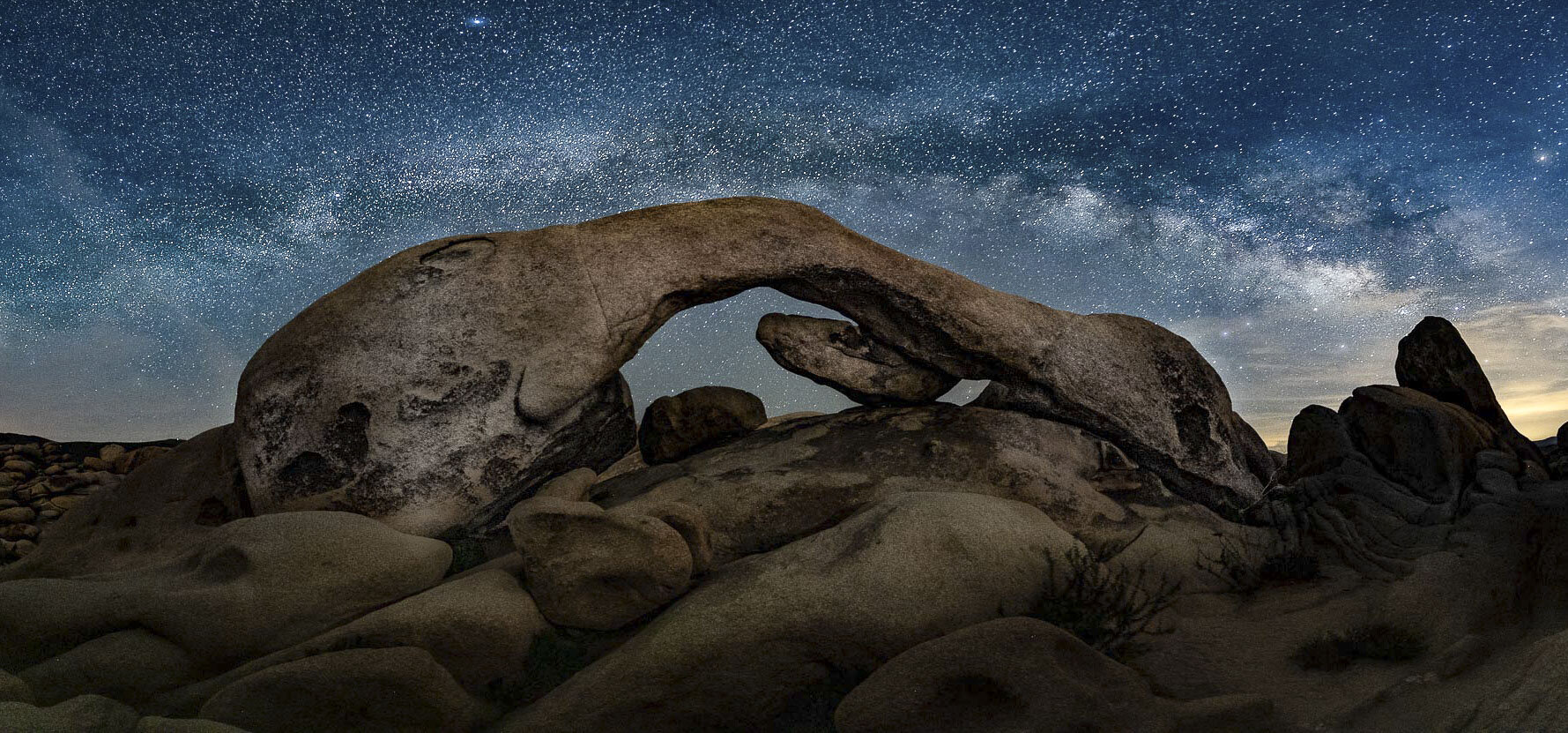 Joshua Tree Milky Way Photography Workshop (Requires Hotel) - JUNE 20, 2022