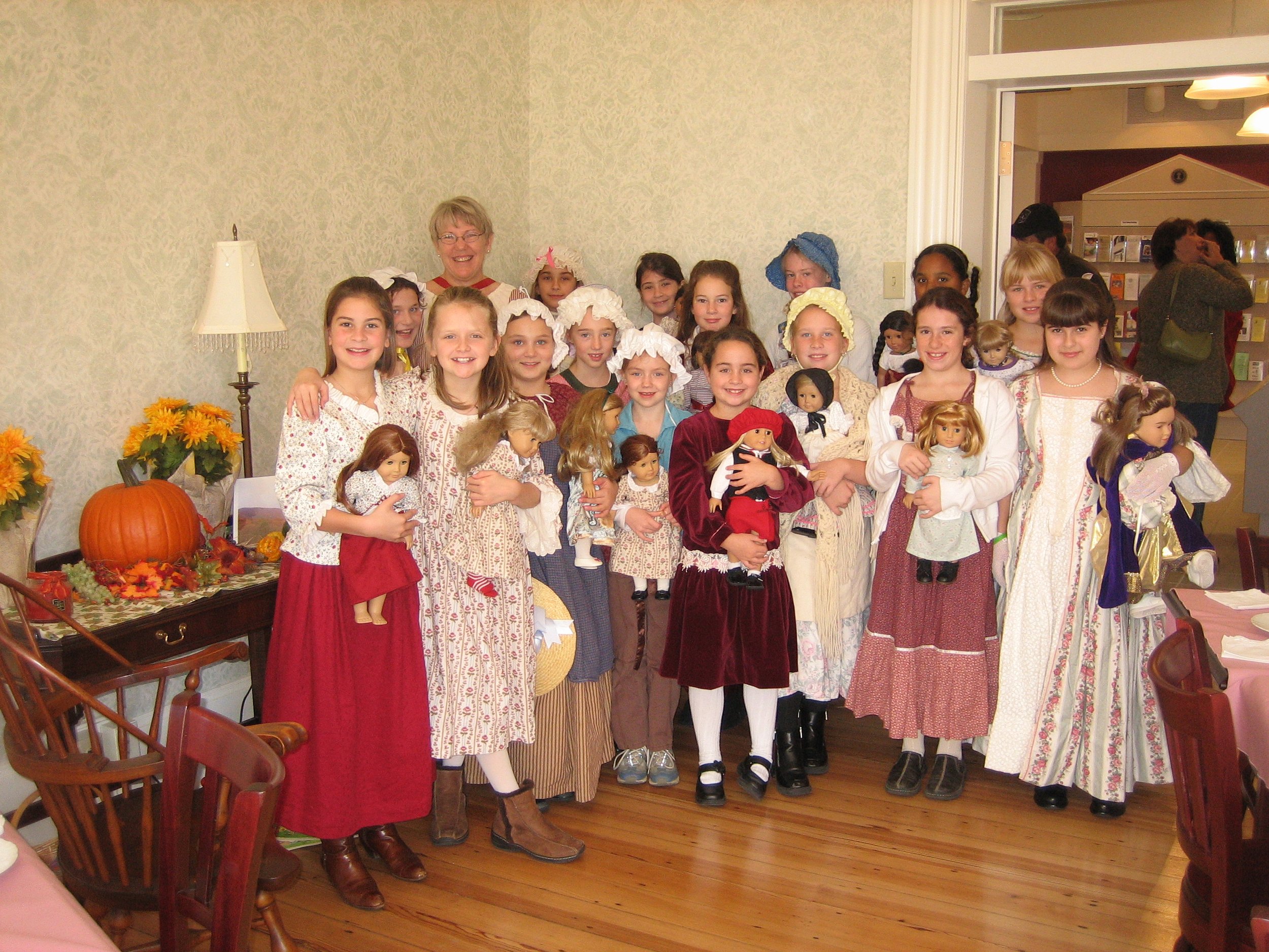  The Museum worked with many community partners to provide kids with unique experiences. We visited Mrs. Hardesty’s Team room to experience colonial times with our American Girl dolls.  