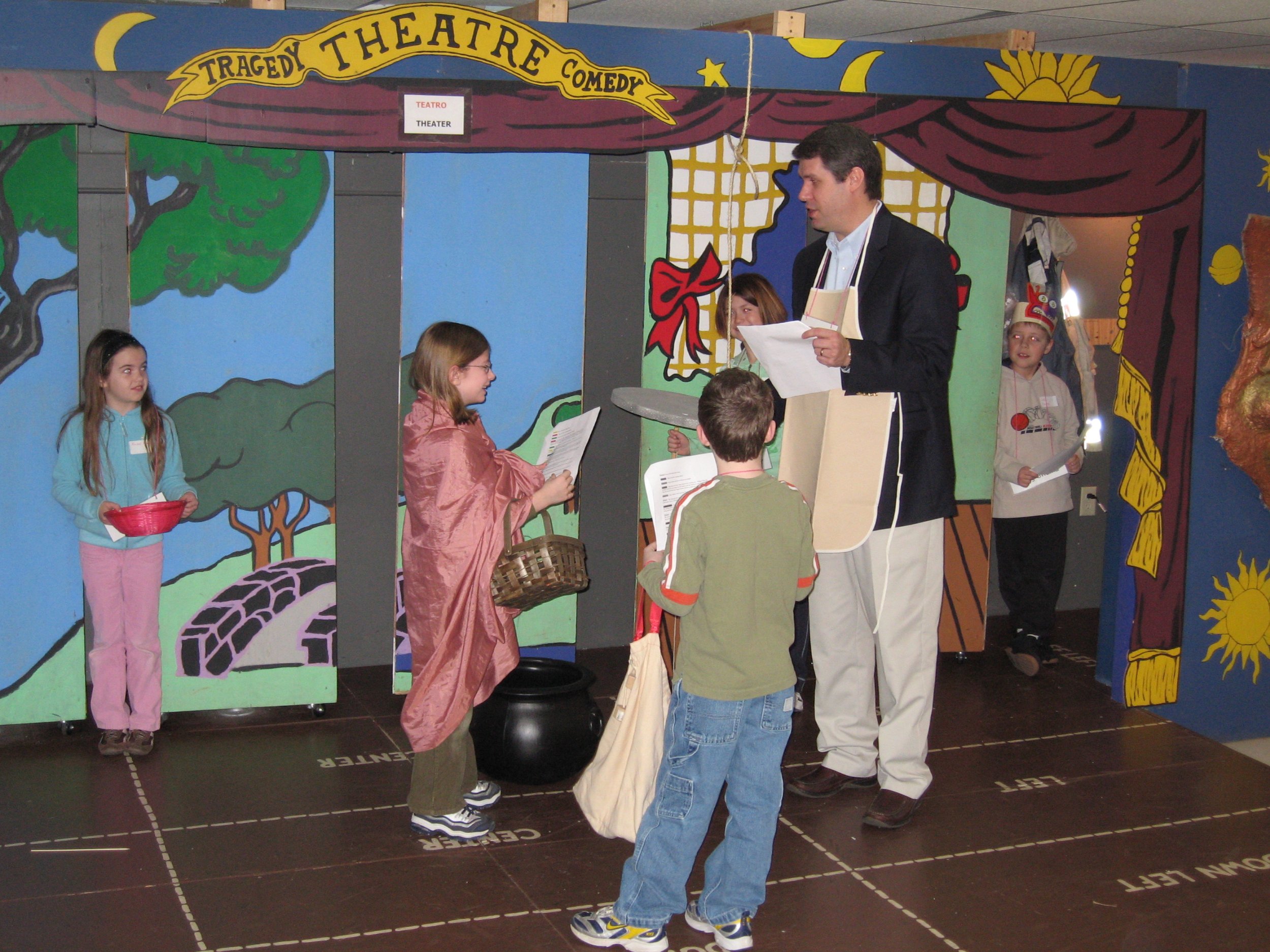  Board member Todd Rhea helps with the “Three Little Pigs” field trip.  