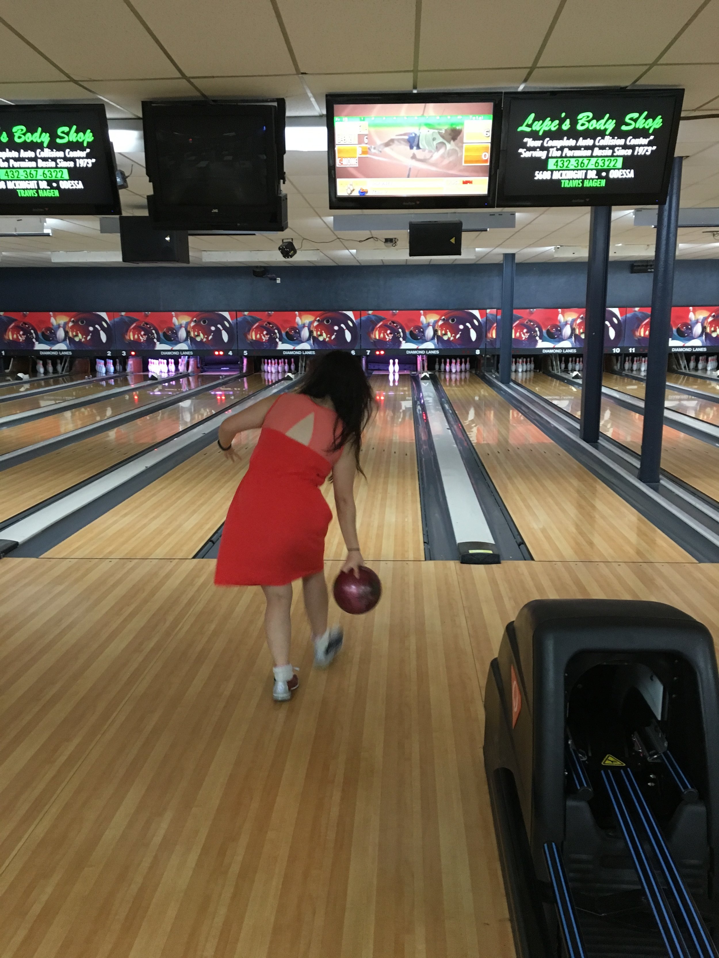 Bowling 2 .JPG