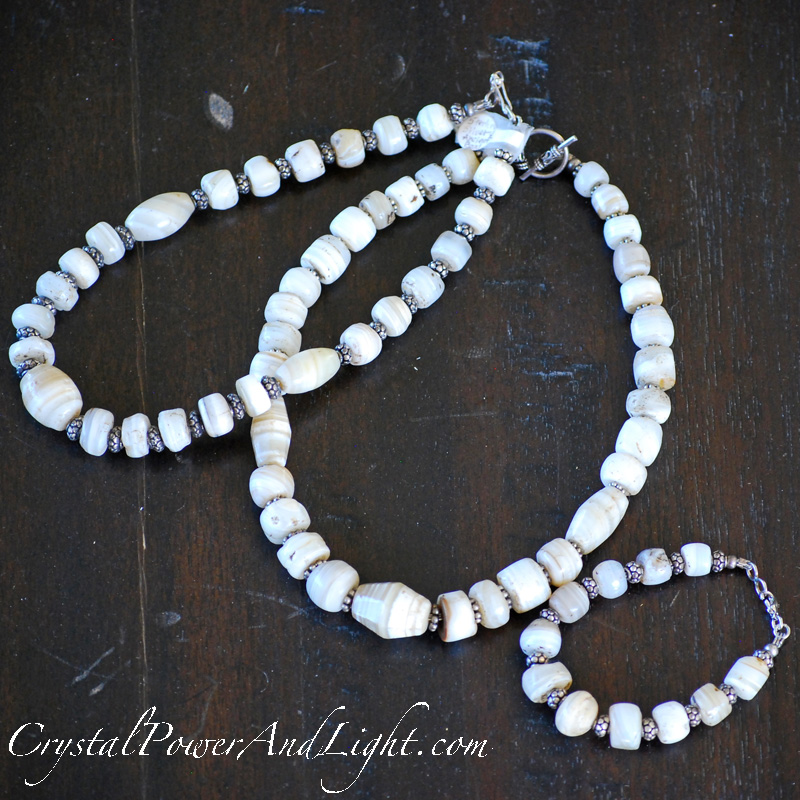 crystal-power-and-light-ancient-trade-beads-necklace-800x800