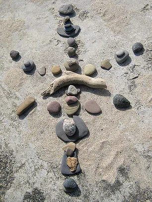 Mandala stone art by Stephanie Smith