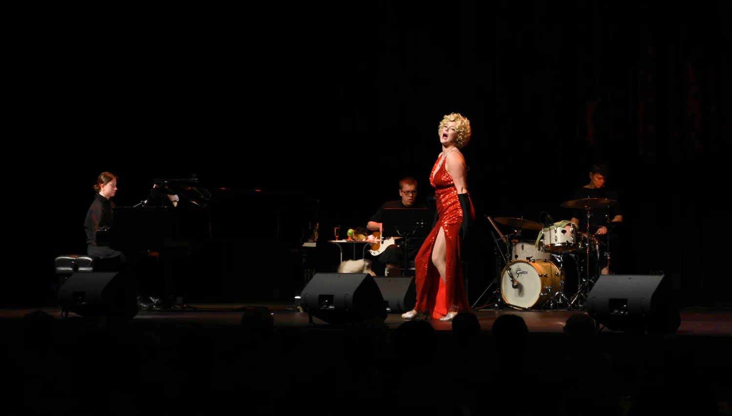 diamonds-show-4.jpg