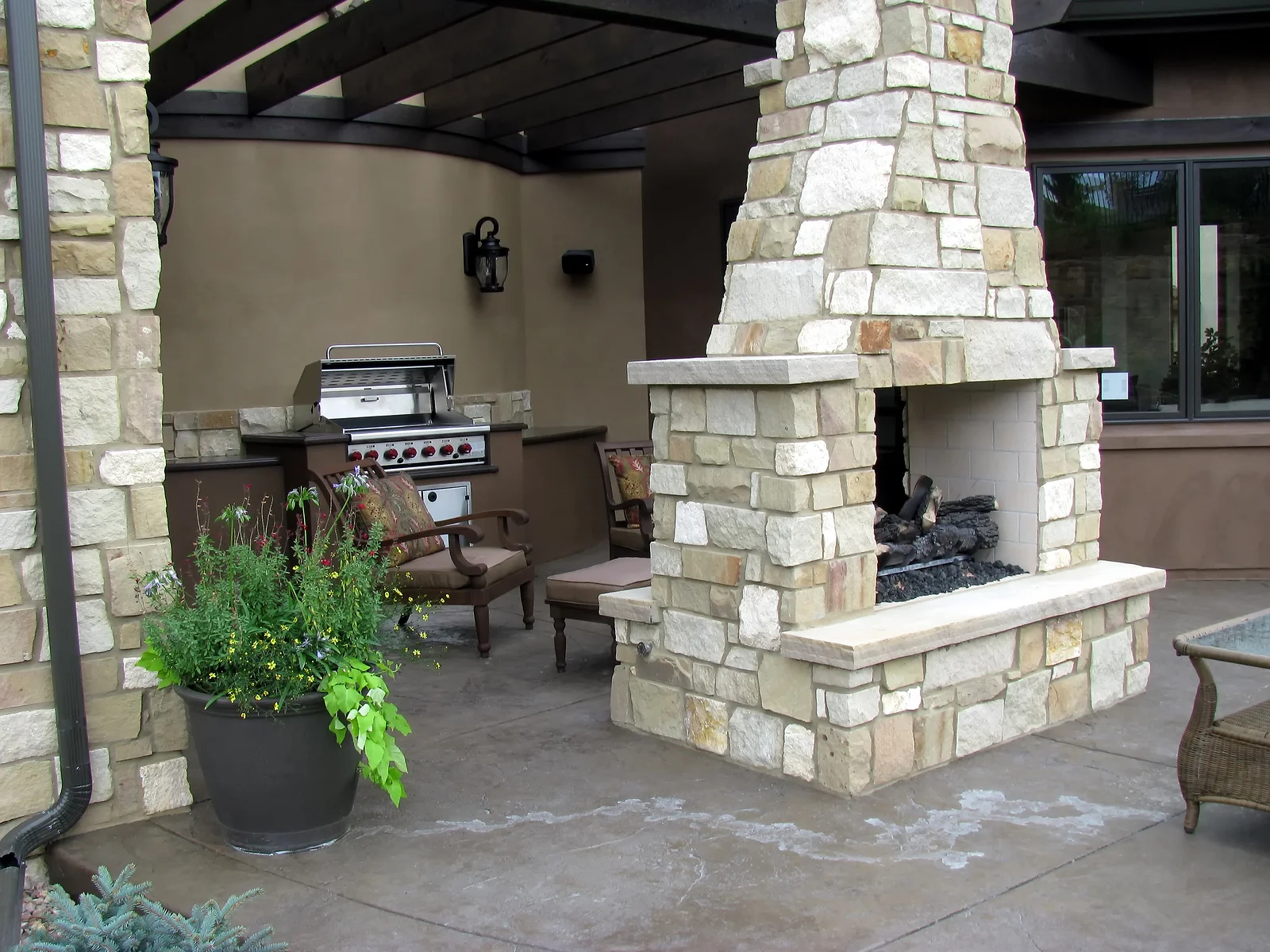 outdoor5.jpg