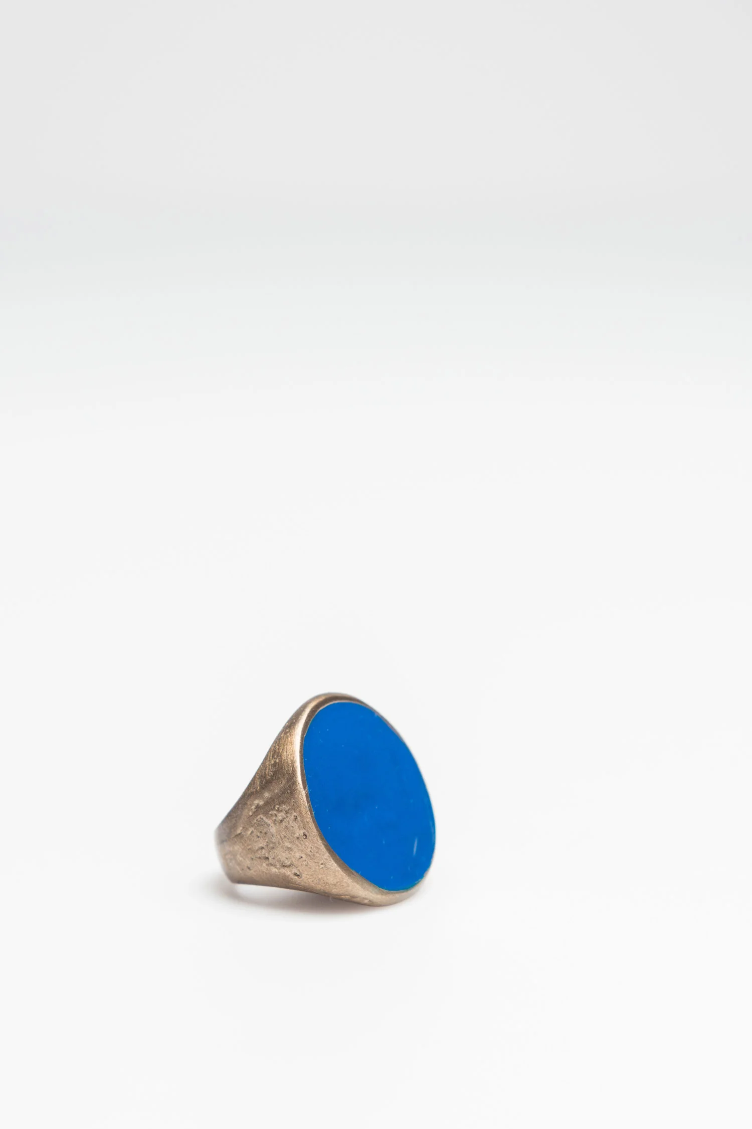 papal_ring_blue_6.jpg