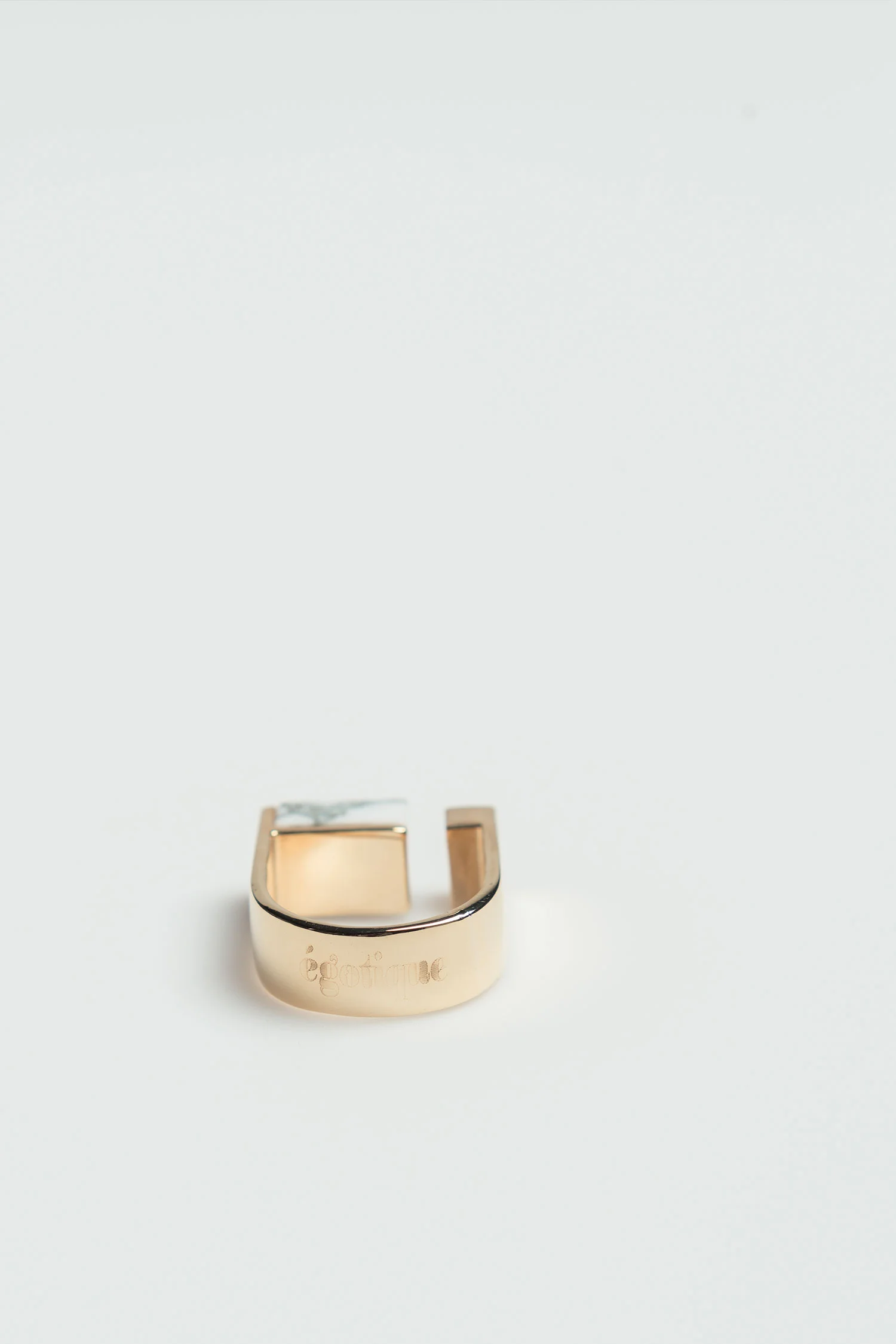 005_OetL-Collection-egotique-rettangolo-ring.jpg
