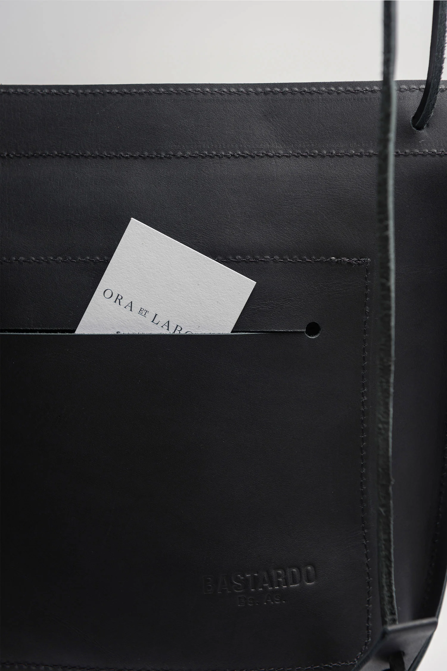 OETLCO_MOCHILA-CARTERA-03.jpg