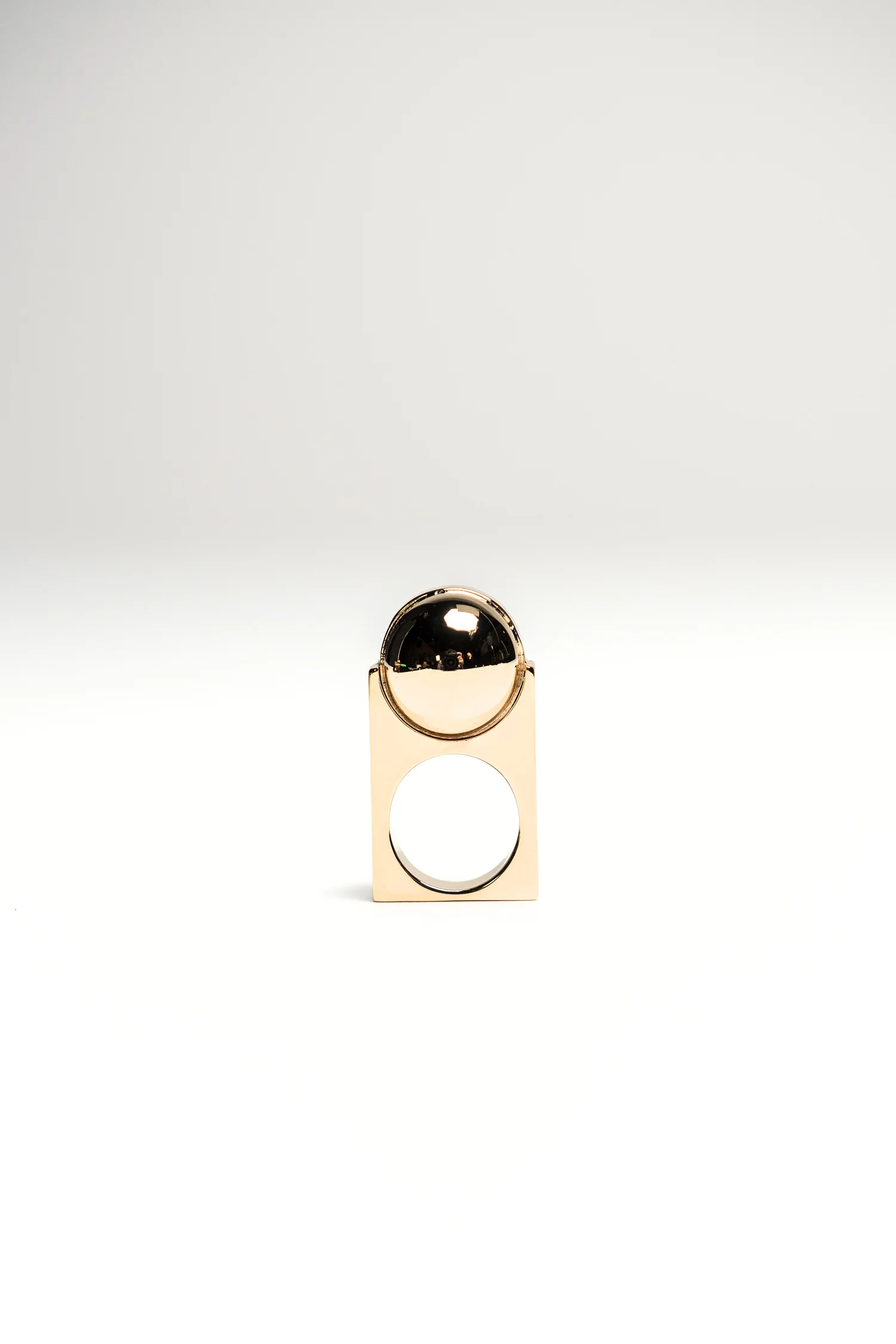 OETLCO_EGOTIQUE SFERA NUDO 03.jpg