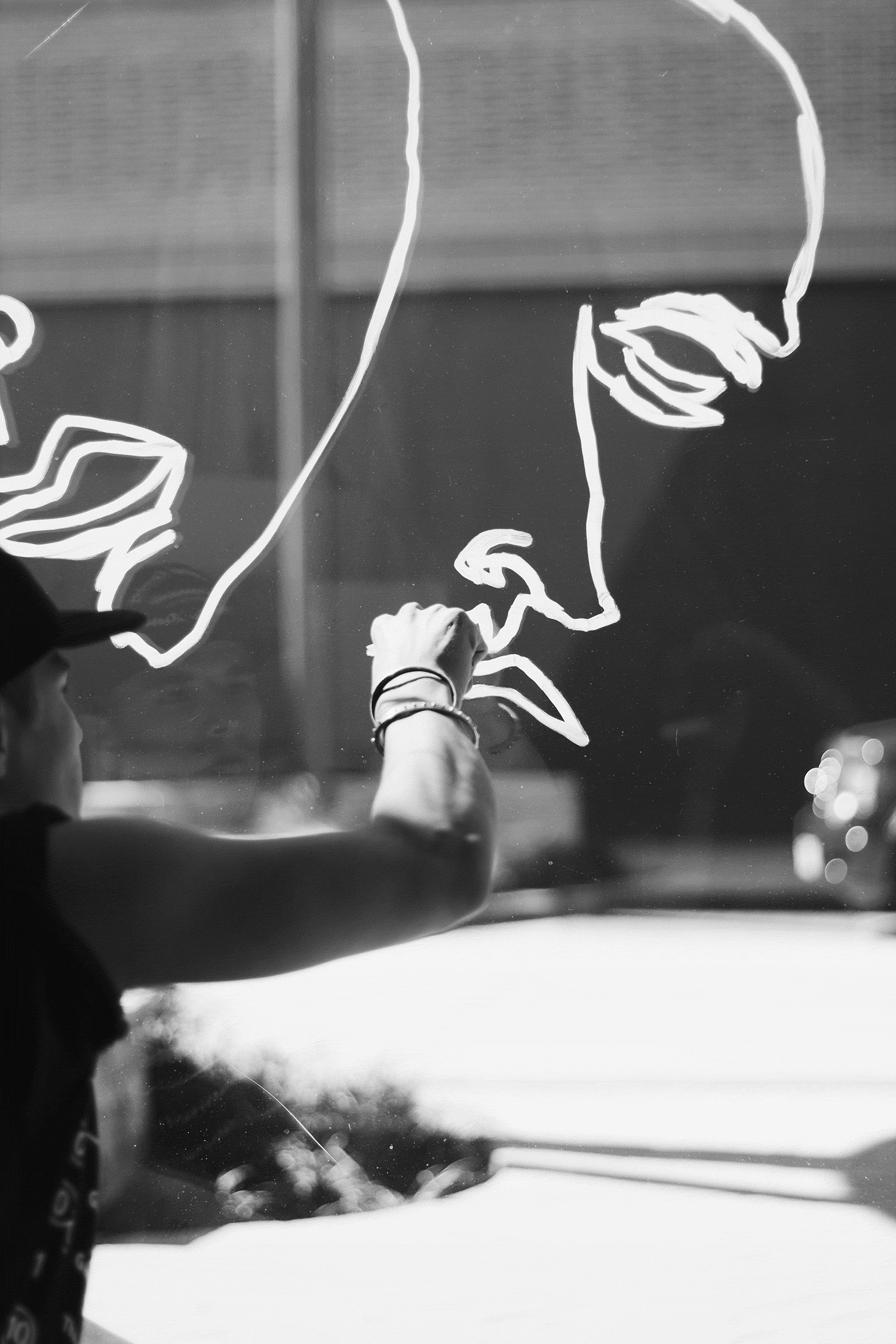 victory-ruben-installation-06.gif
