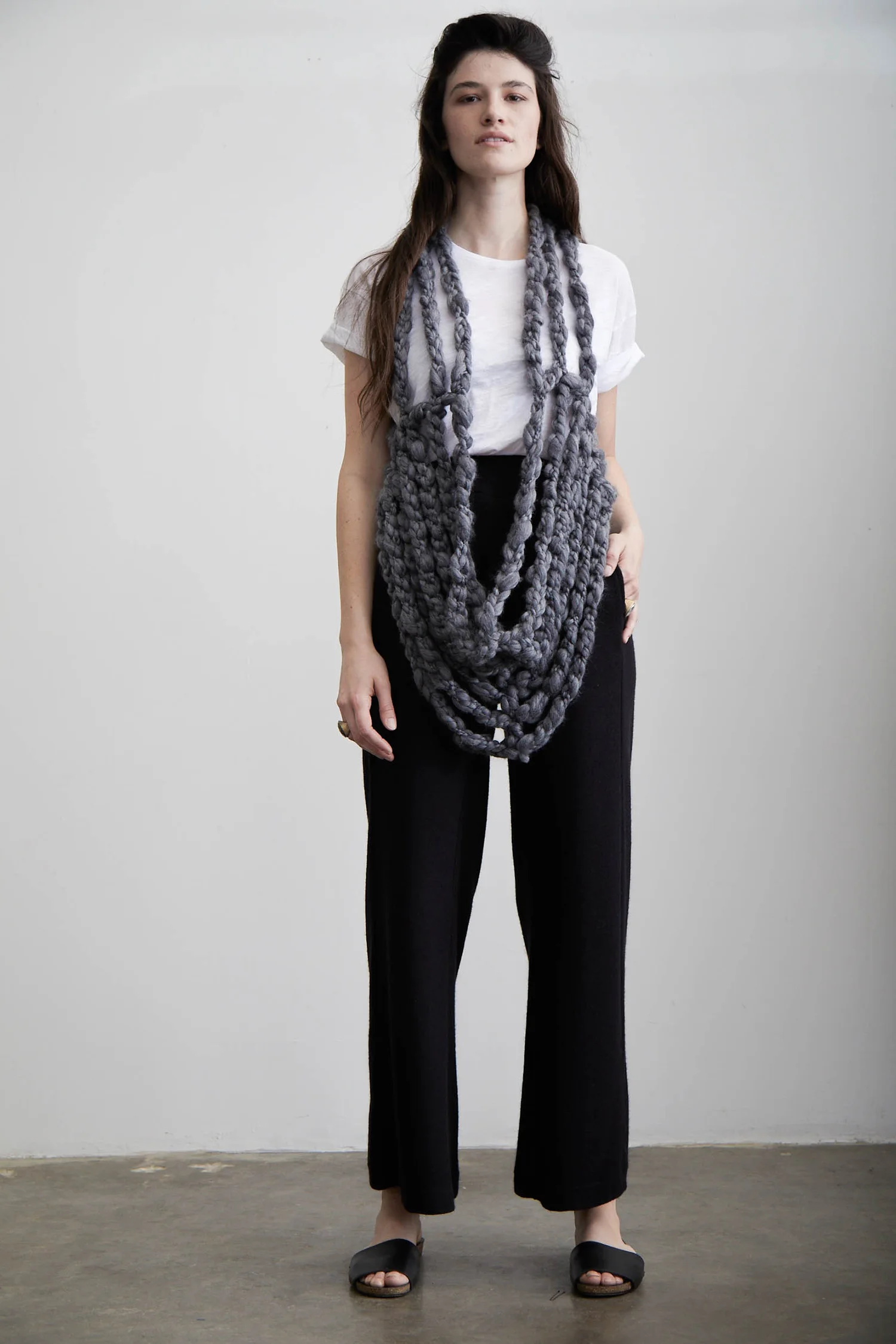 oetlco-maydi-cadena-scarf-front.jpg