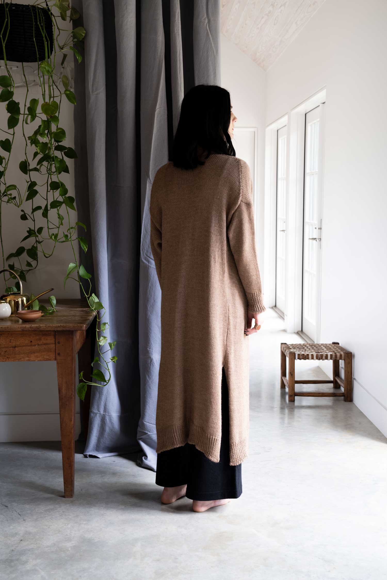 oetlco-cubreme-funes-long-cardigan-camel-side-back.jpg