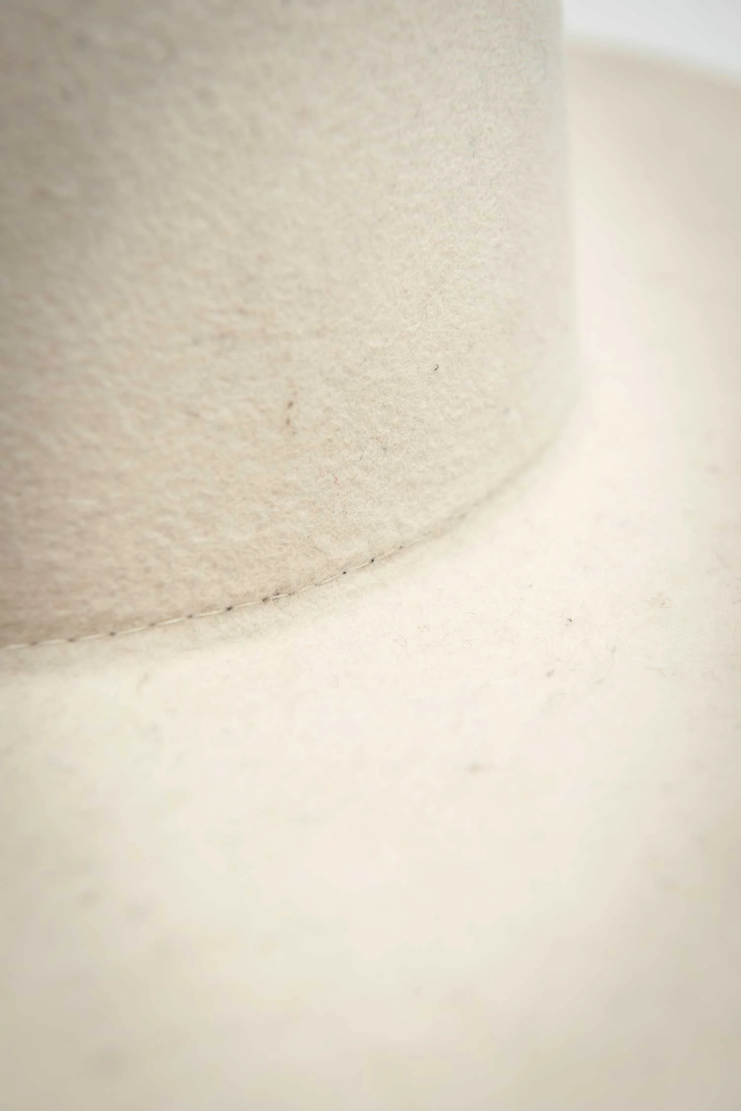 oetlco-made-in-chola-cholita-natural-texture.jpg