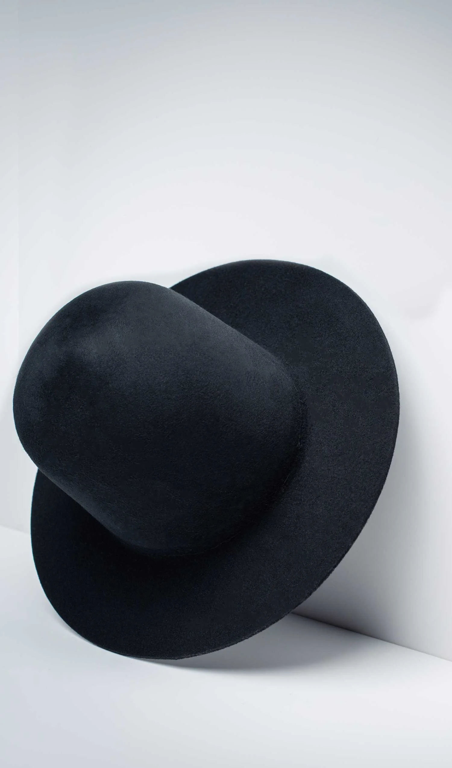 oetlco-made-in-chola-cholita-black-texture.jpg