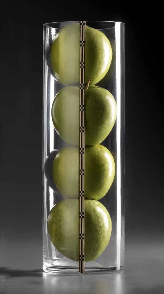 Applevase.jpg