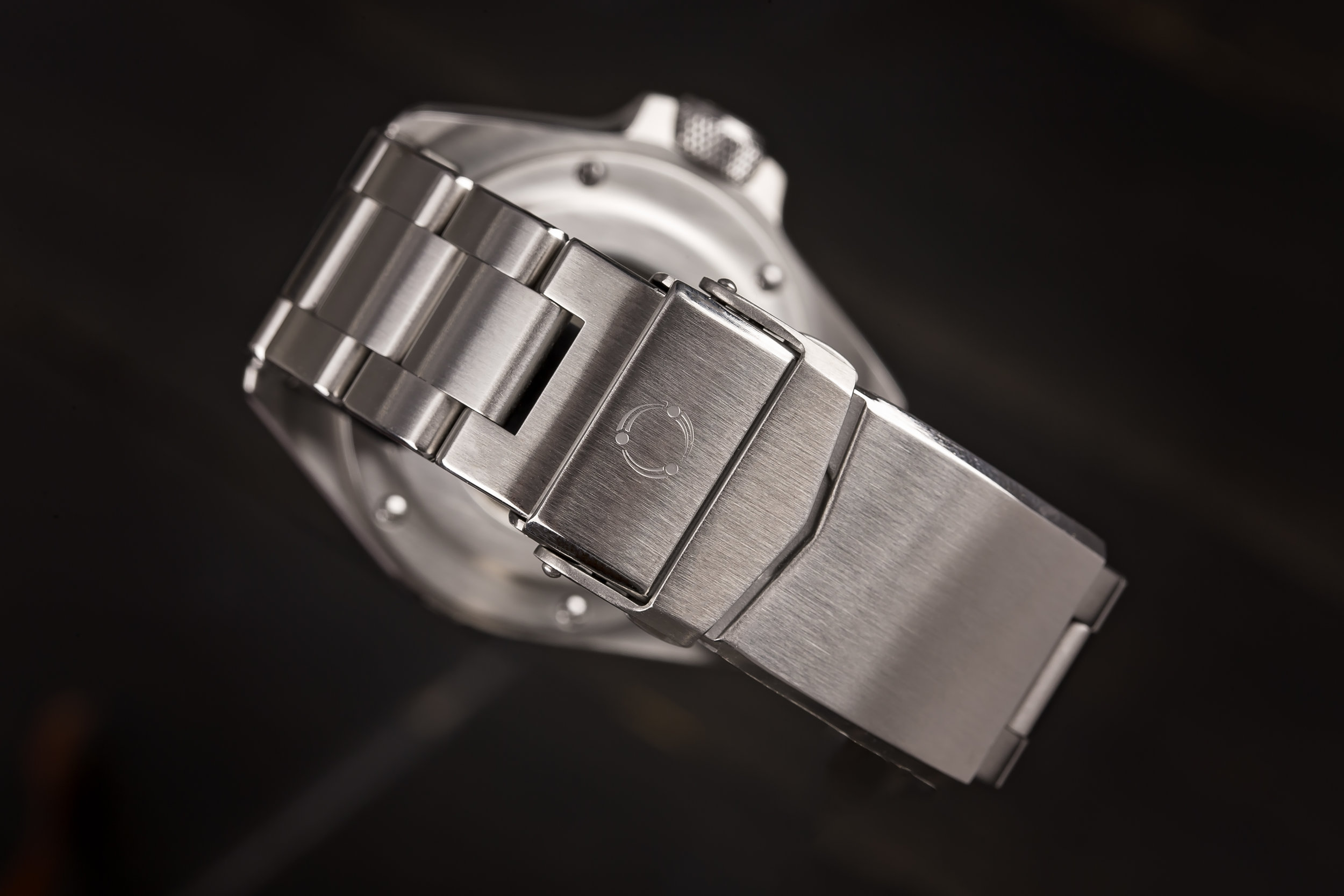 Note: Bracelet bevels are larger on production models.