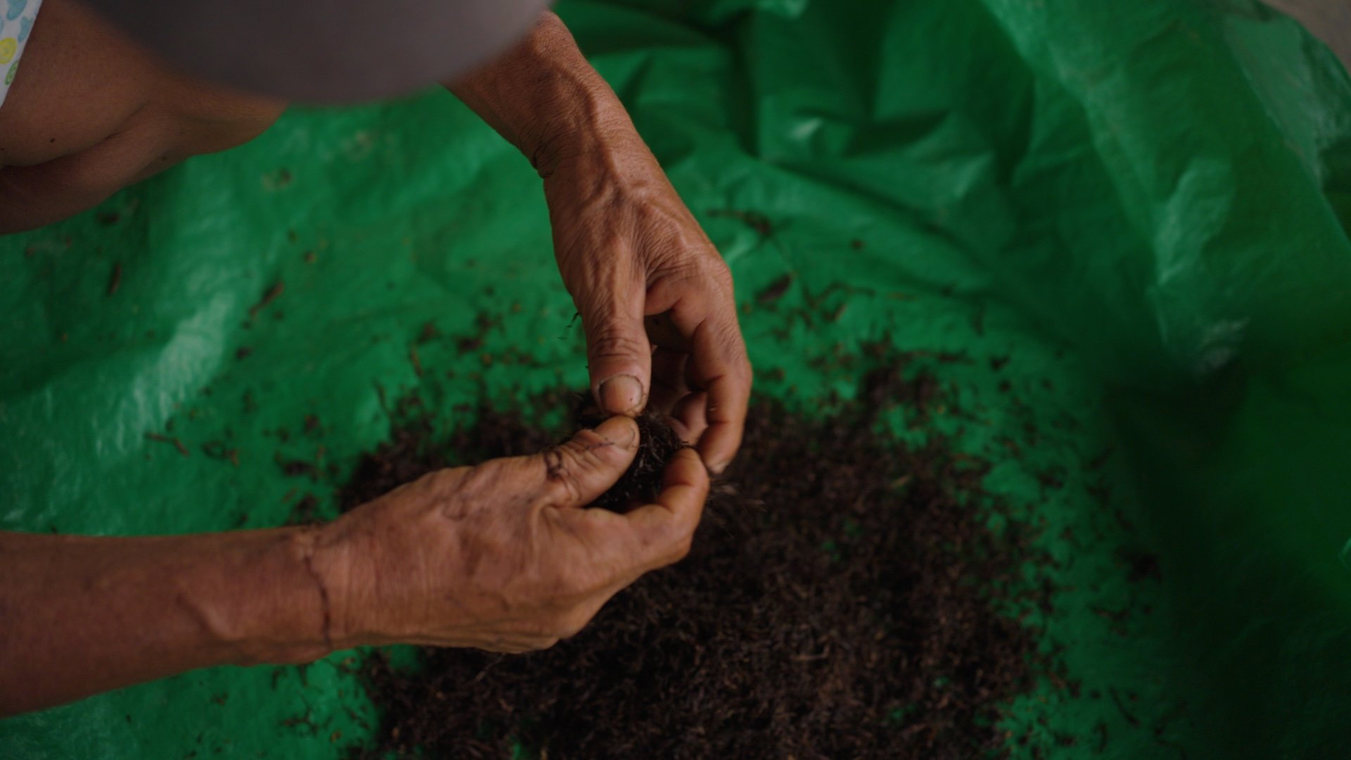 separating loose tobacco