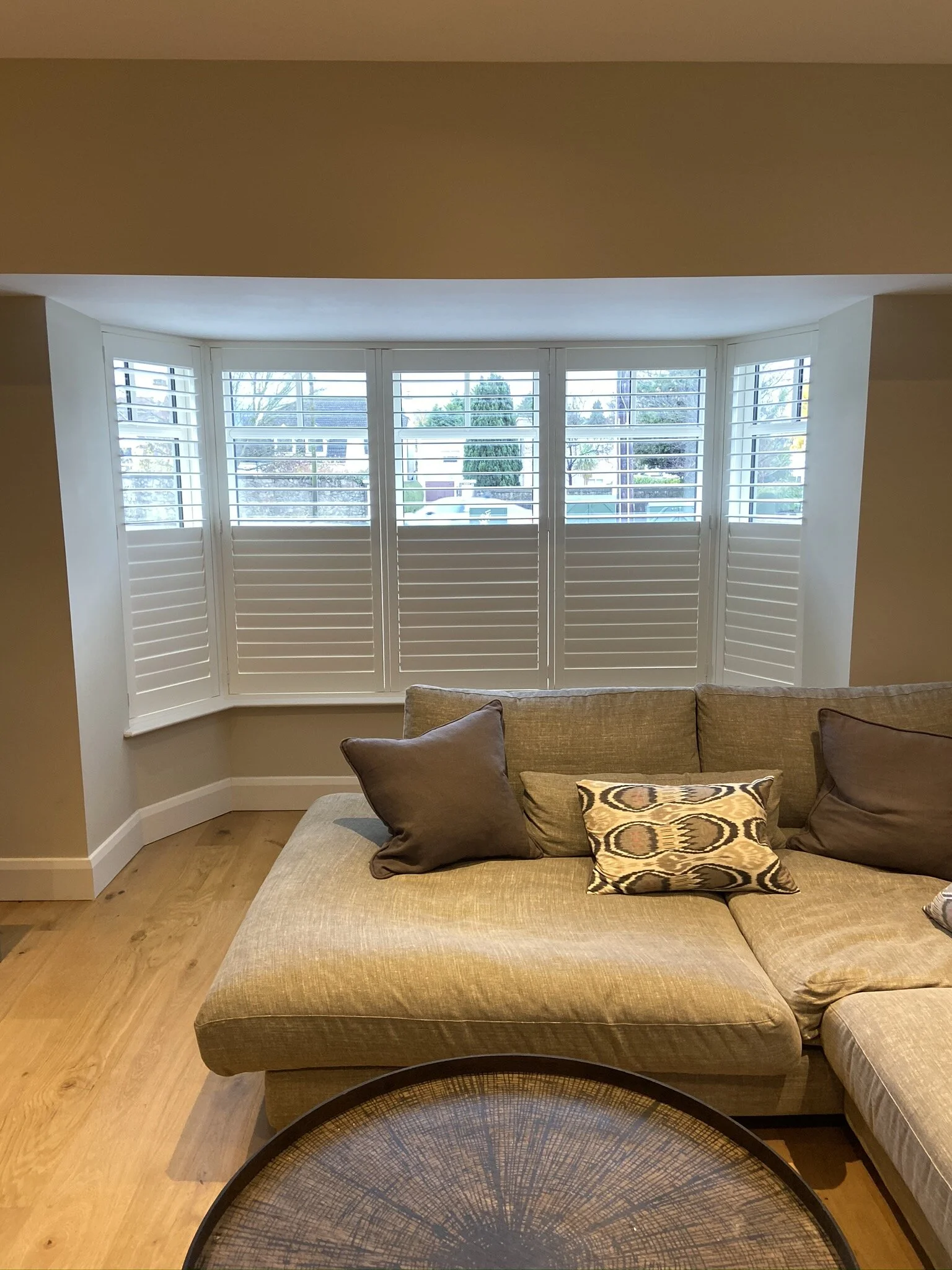 pLANTATION sHUTTER cUT tILT sYSTEM (2).JPEG