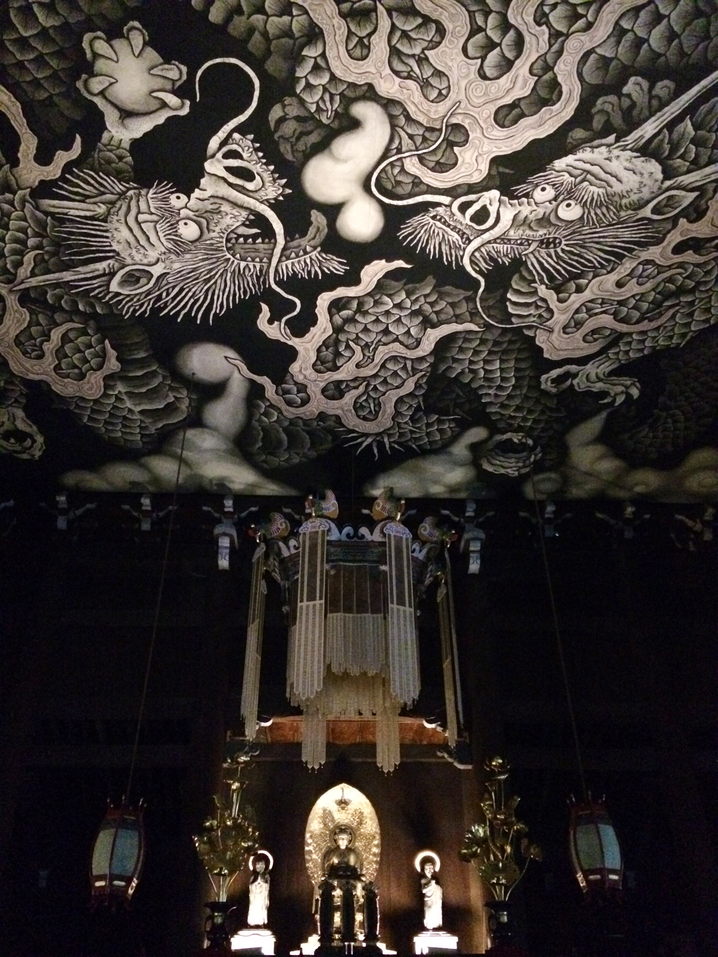 ZoomVacationsJapanTemple.jpg