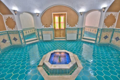 Moshir Garden Hotel