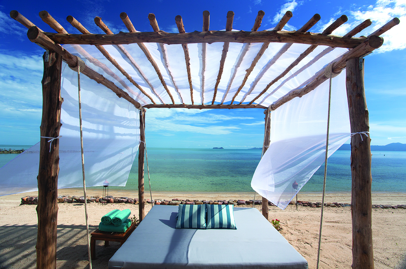 smallerNAP-EXT-BEACH-01.jpg