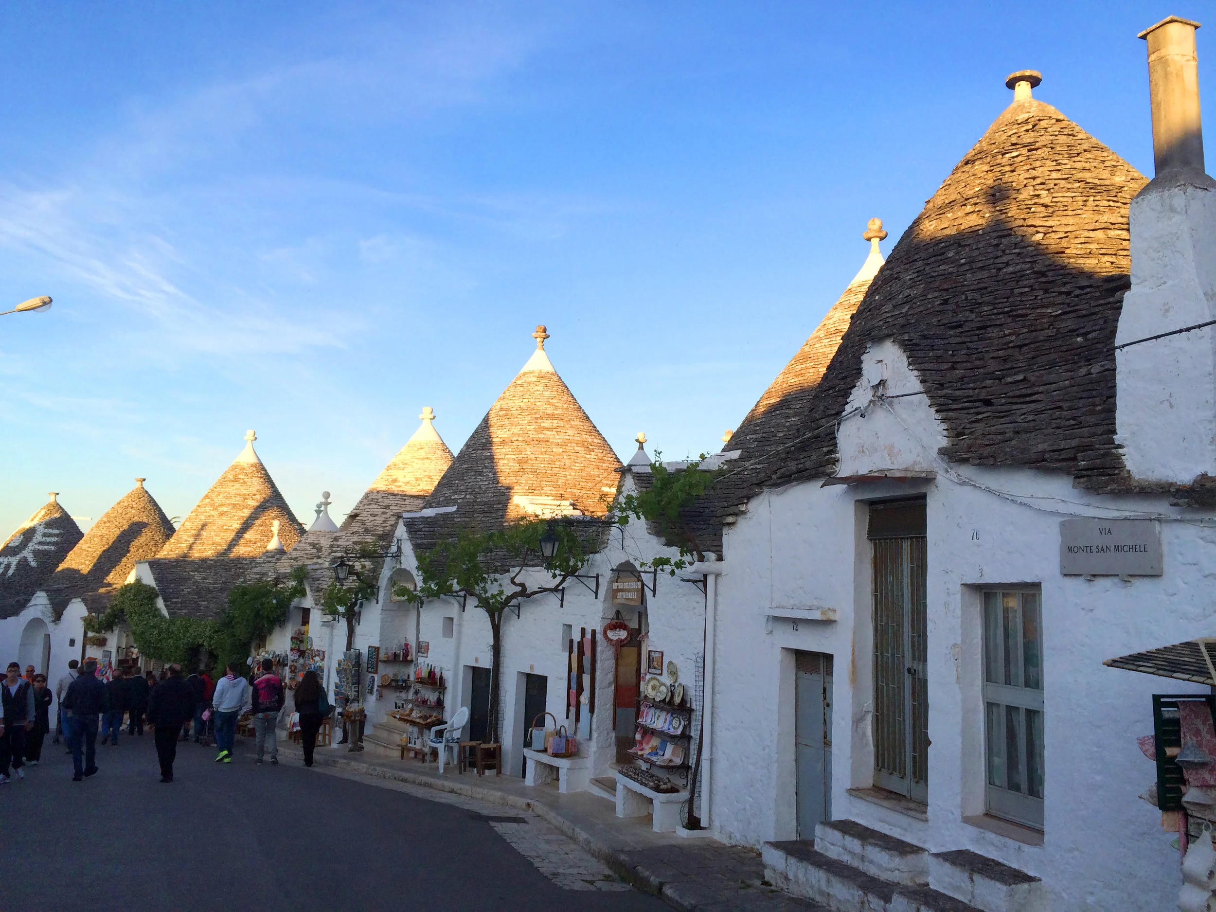 trulli.jpg