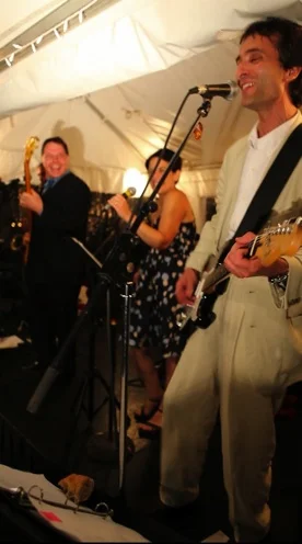 t_Bandlive2.jpg