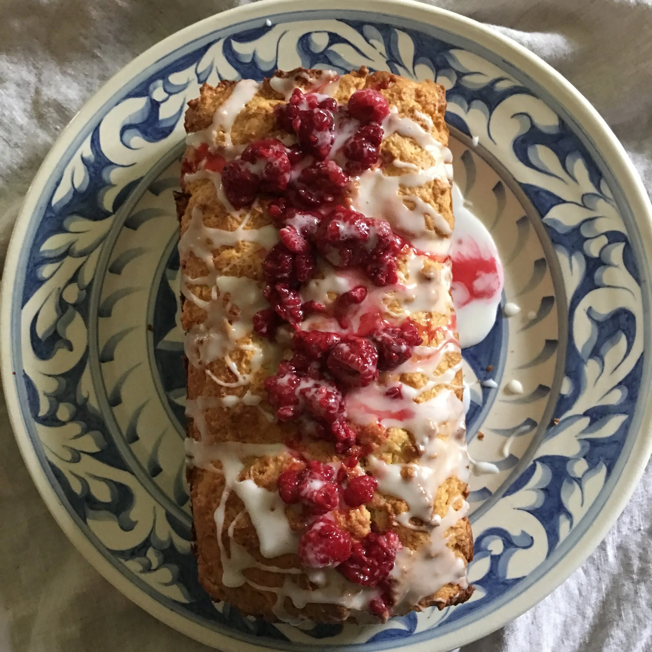 Mixed Berry & Yogurt Cake