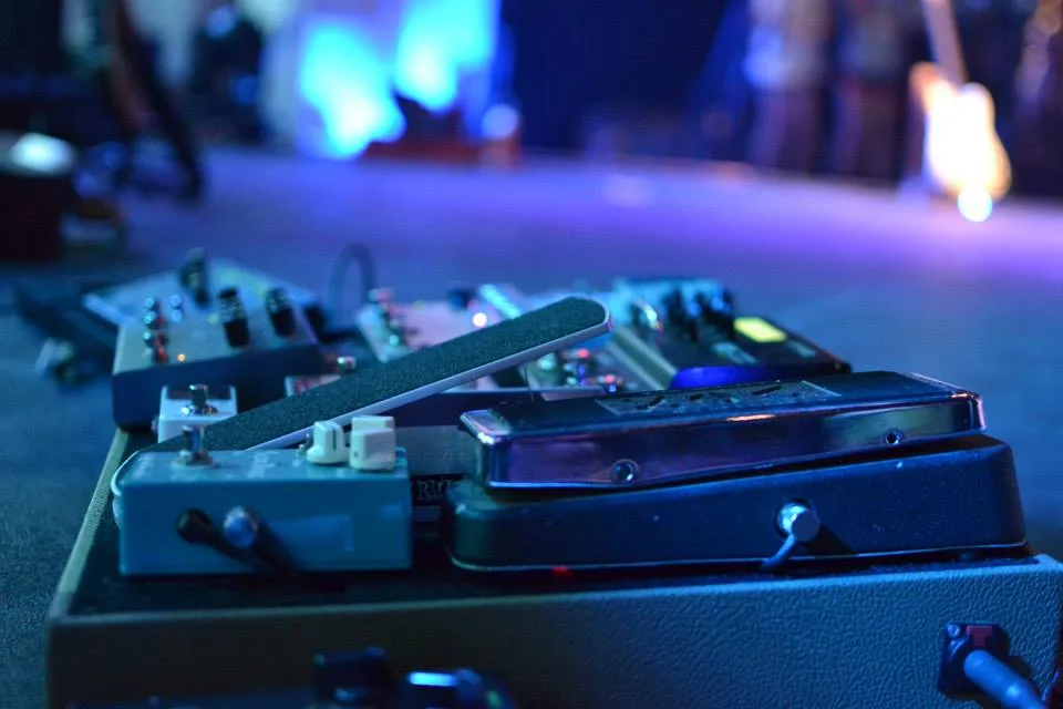 pedal board.jpg