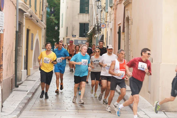 ST. TROPEZ CLASSIC . Club Vivanova Charity Run . Sunday 18th October 2015