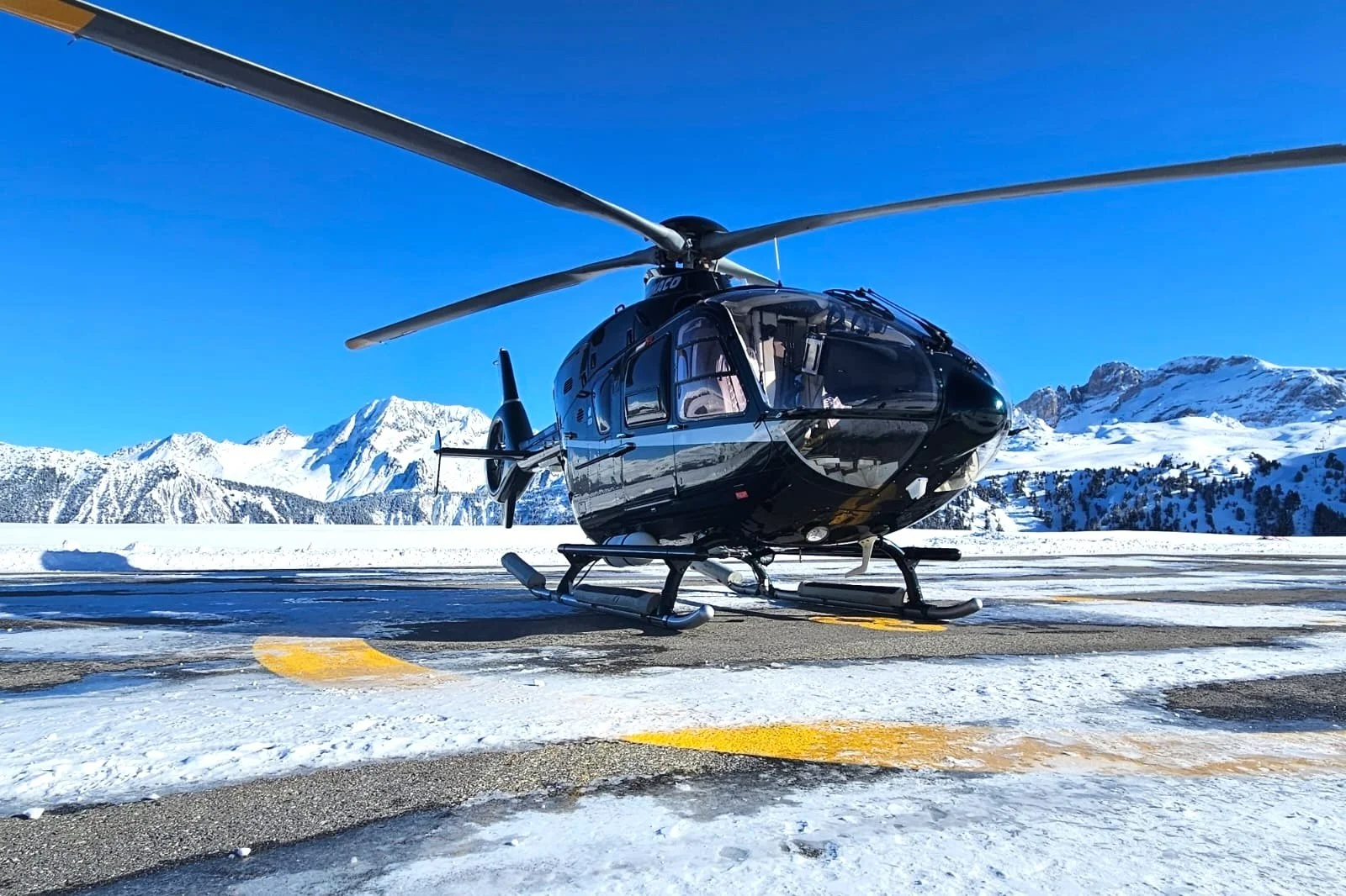 Beyond the Moment: Exclusive "Weekend Flash Offers" by Clara Private Jet