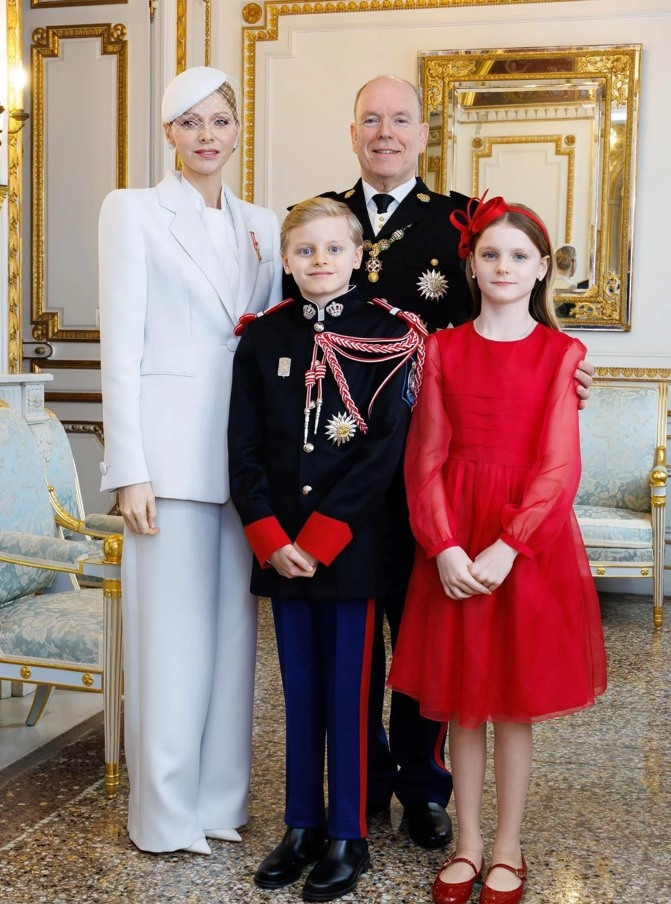 Monaco National Day 2025 🇲🇨
Viva u Principu e viva Munegu !

📸: Micha&euml;l Alesi / Prince's Palace