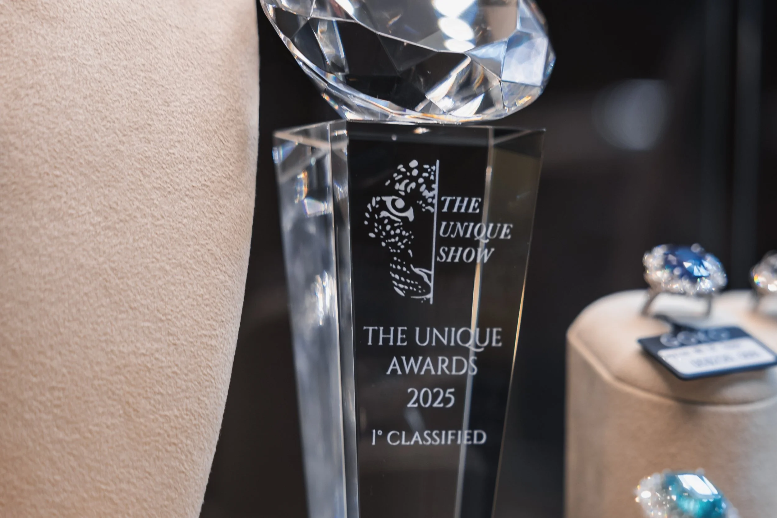 The Unique Awards - Prize.jpg
